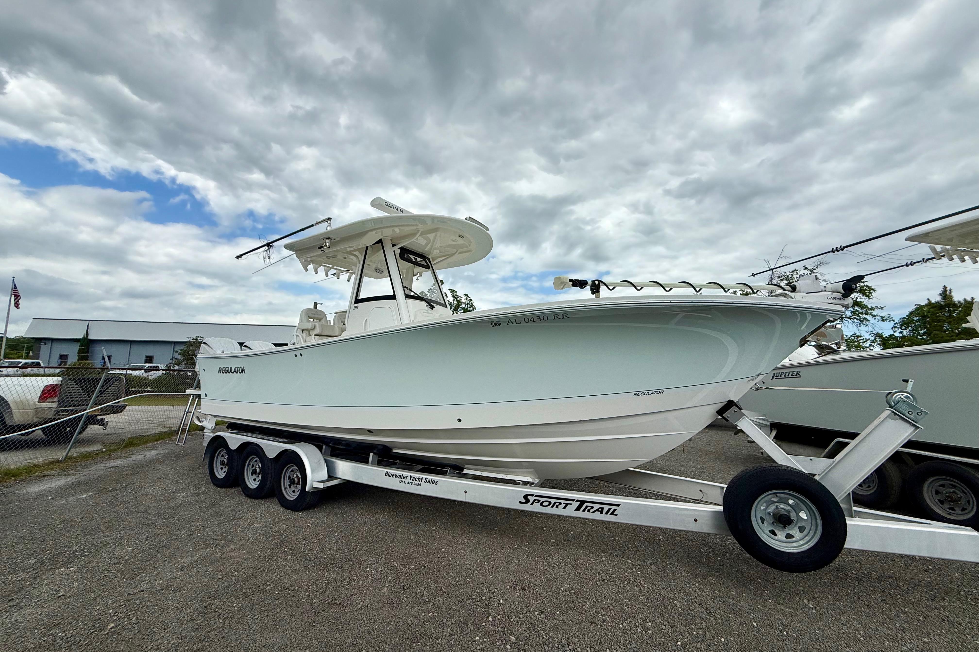2022 Regulator 28