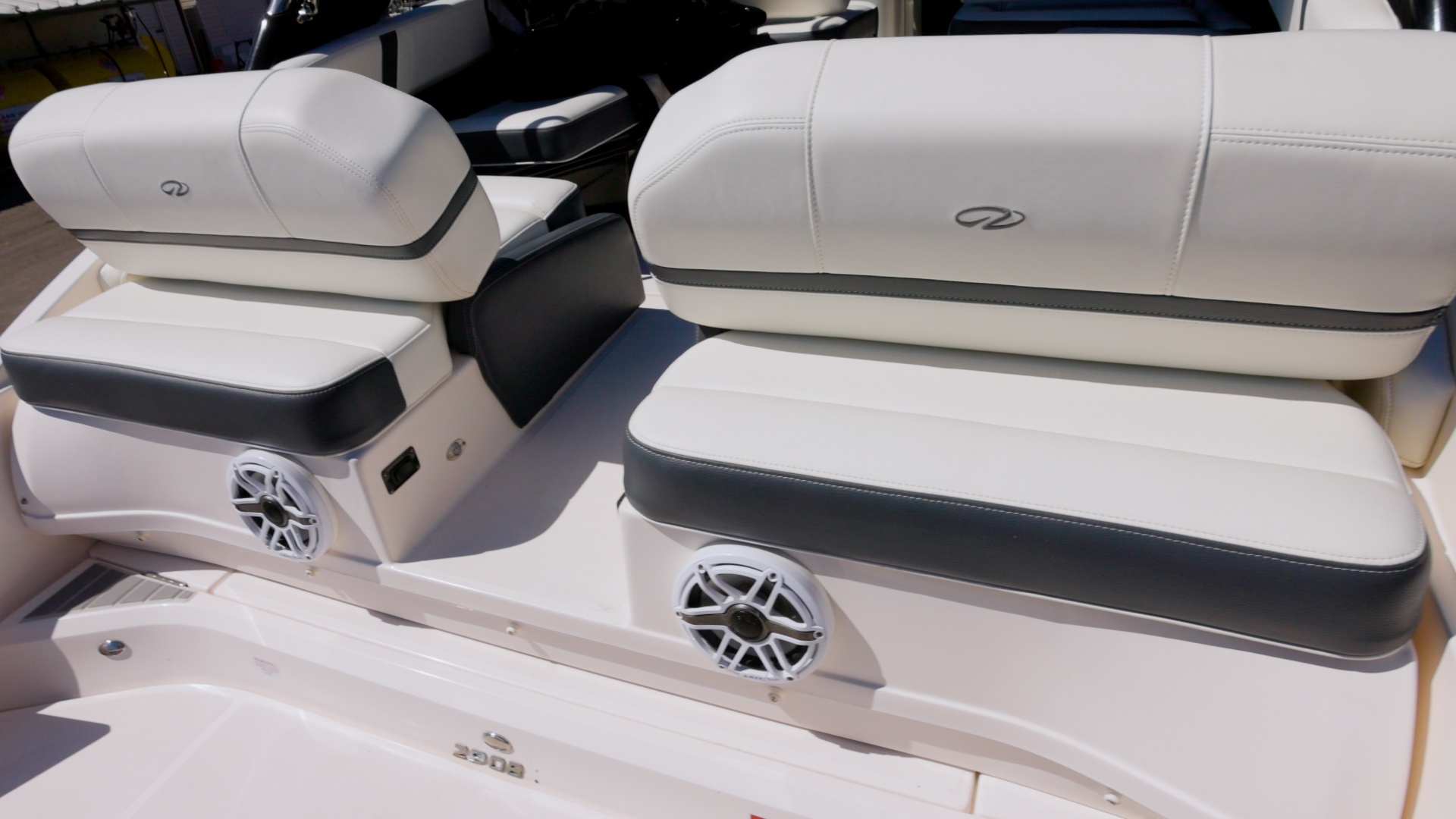 2017 Regal 29 OBX - Image 5