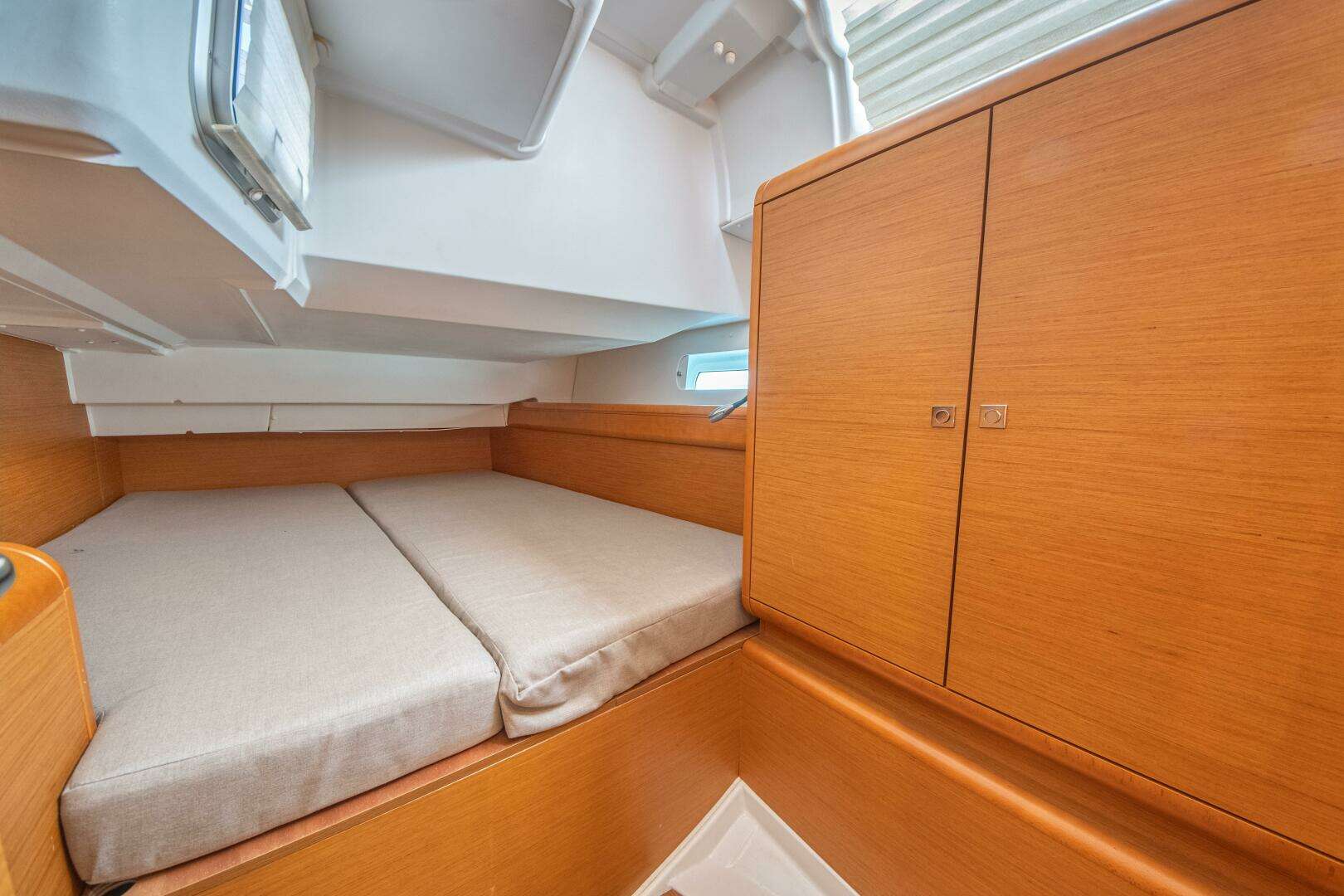 2016 Jeanneau 439 - Image 69