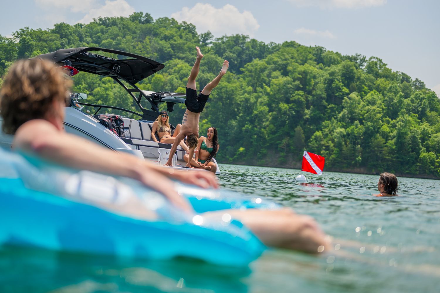 2026 Yamaha Boats 255XD - 26