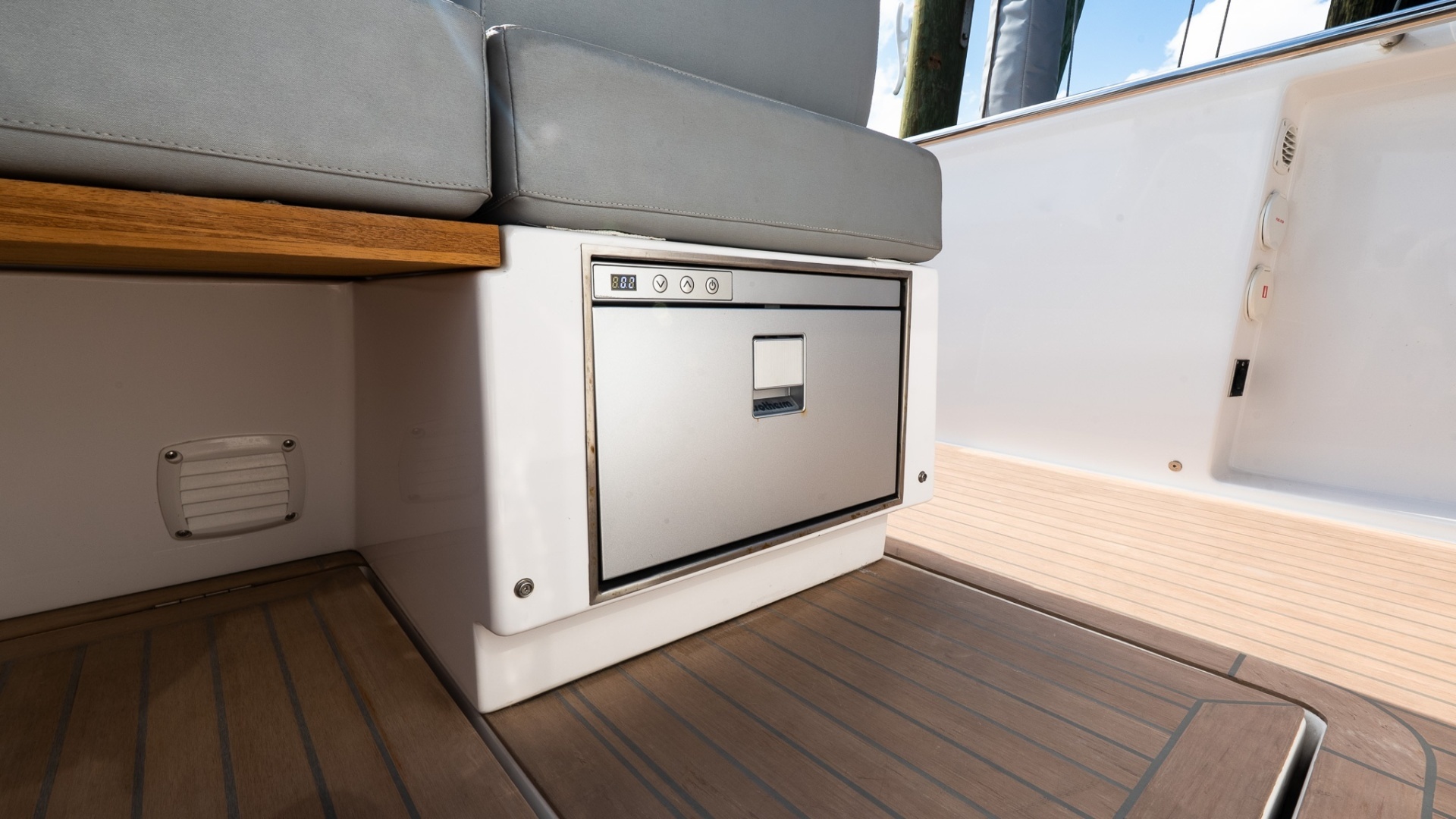 2023 Pardo Yachts 38 - Image 25