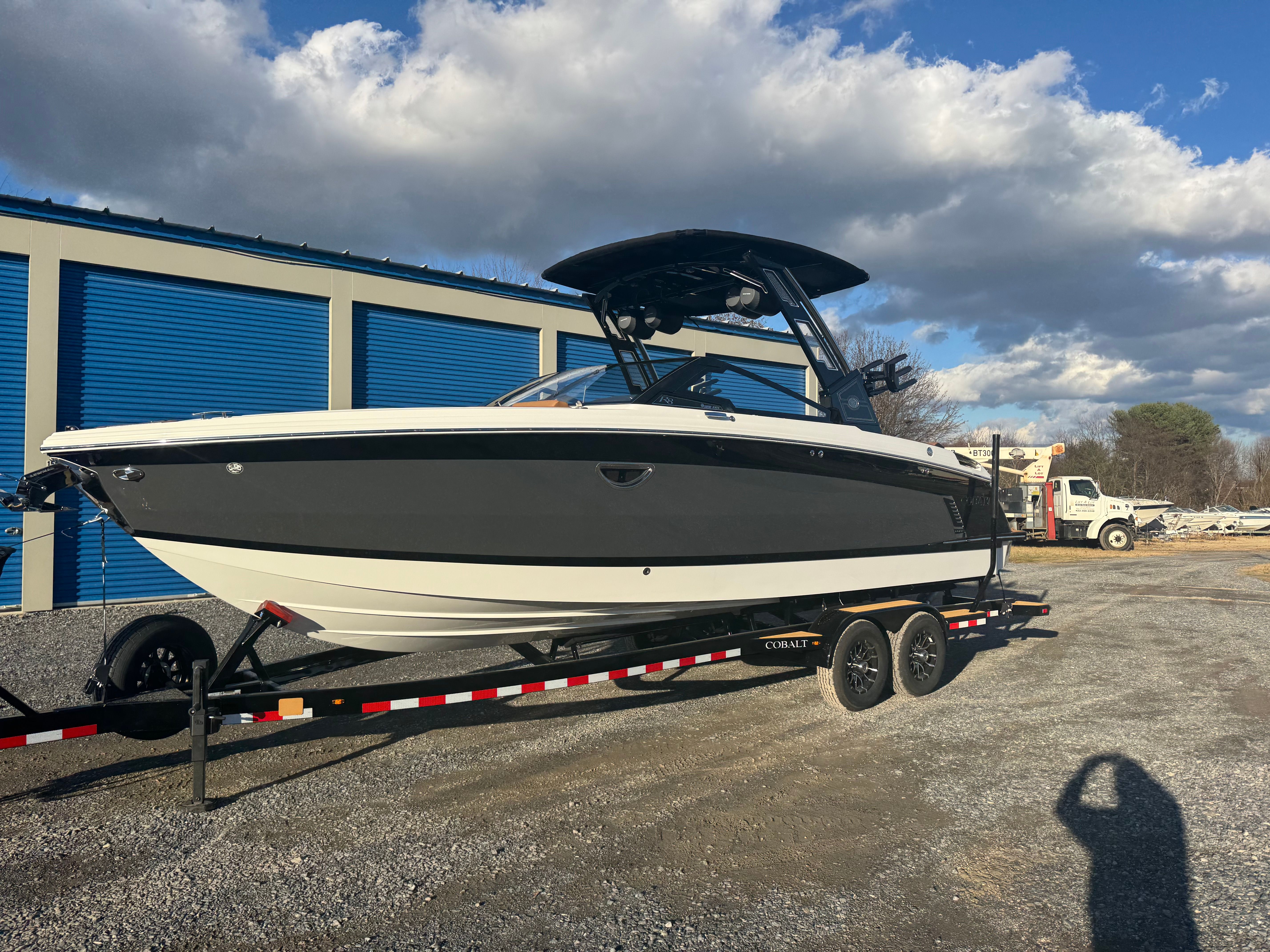 2026 Cobalt R8 Surf - 6