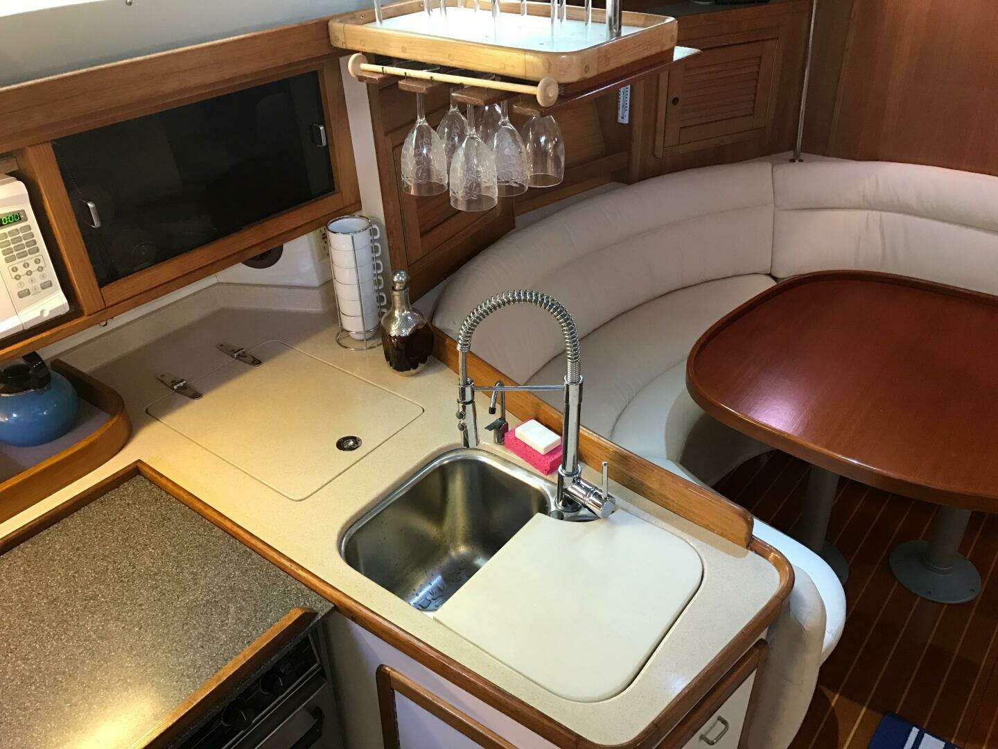 1995 Catalina 42 Mk II - Image 25