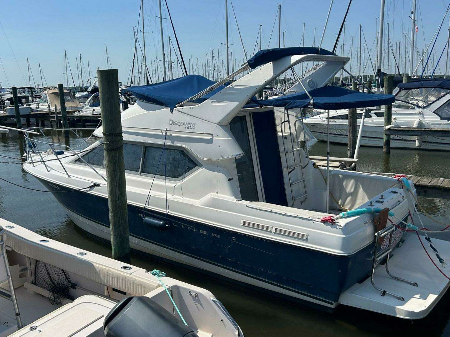 2008 Bayliner Discovery 288 - Image 30