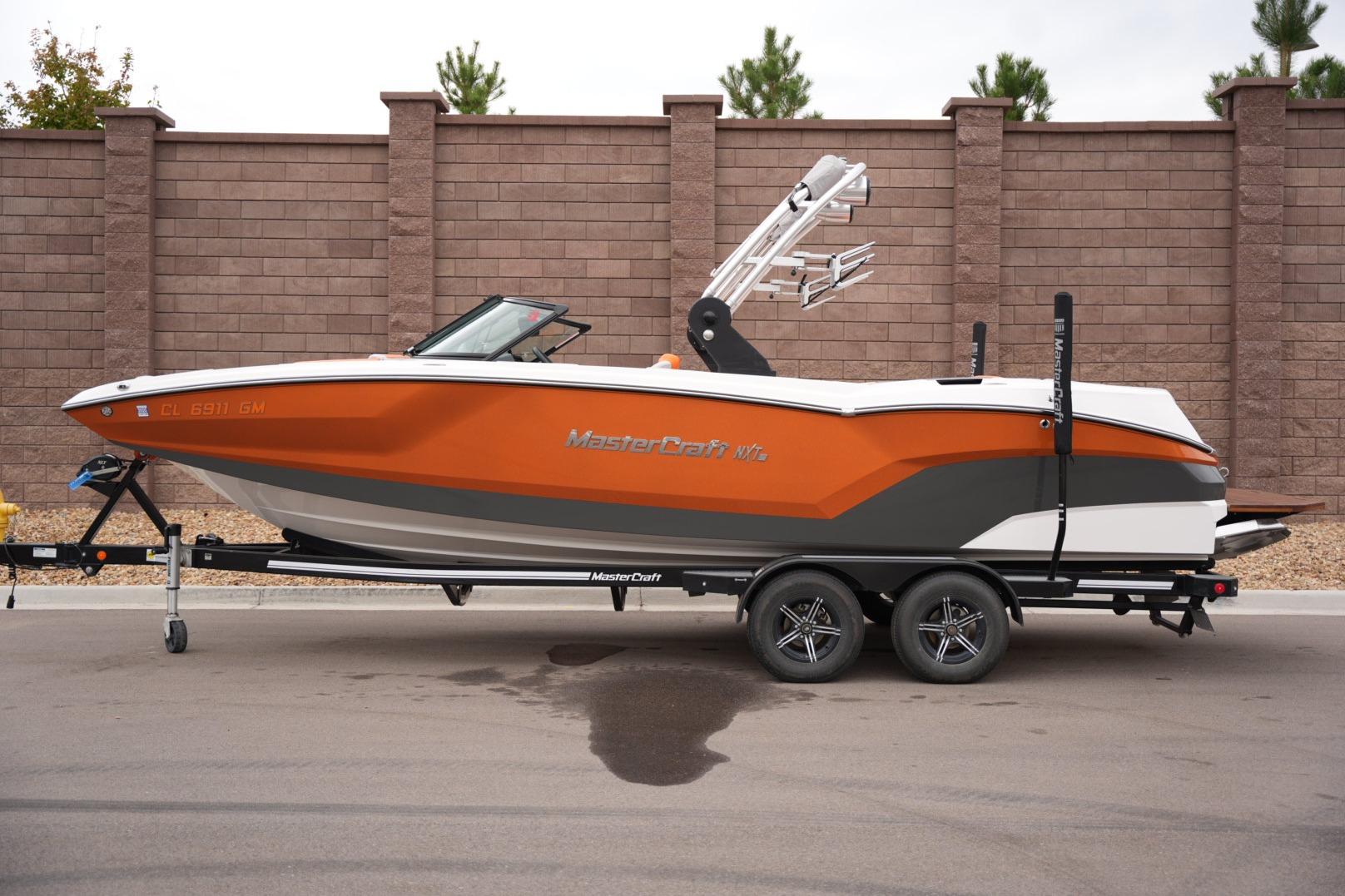 2021 MasterCraft NXT24