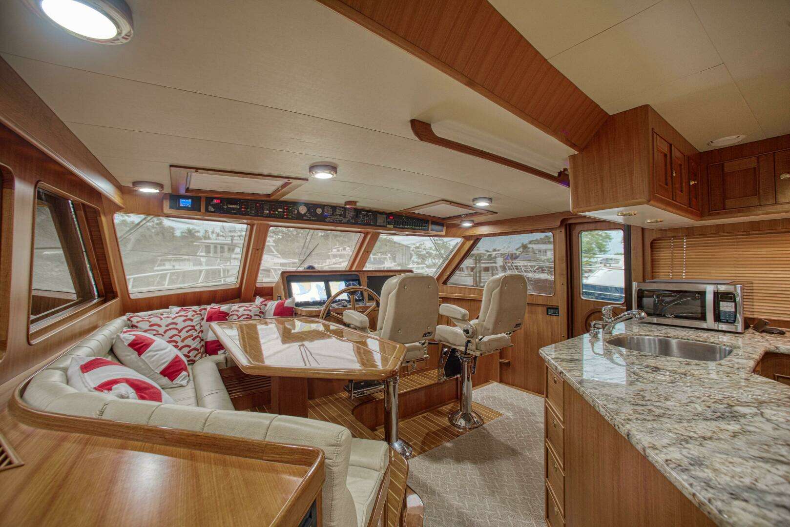 2011 Marlow Explorer 70E - Image 17