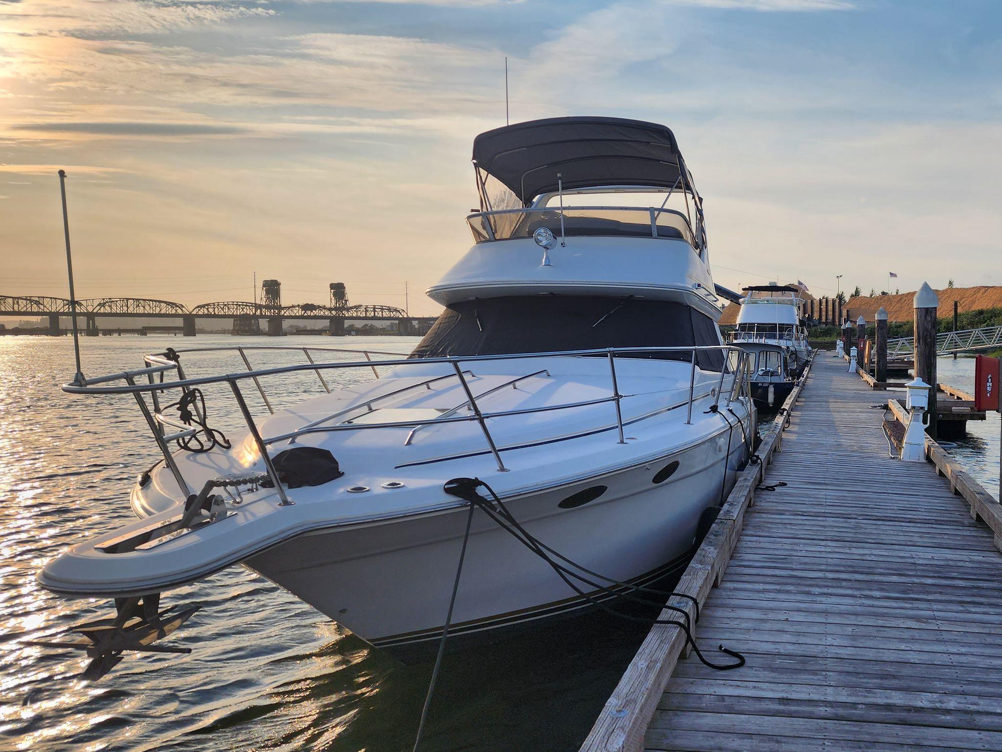1995 Sea Ray 370 Sedan Bridge