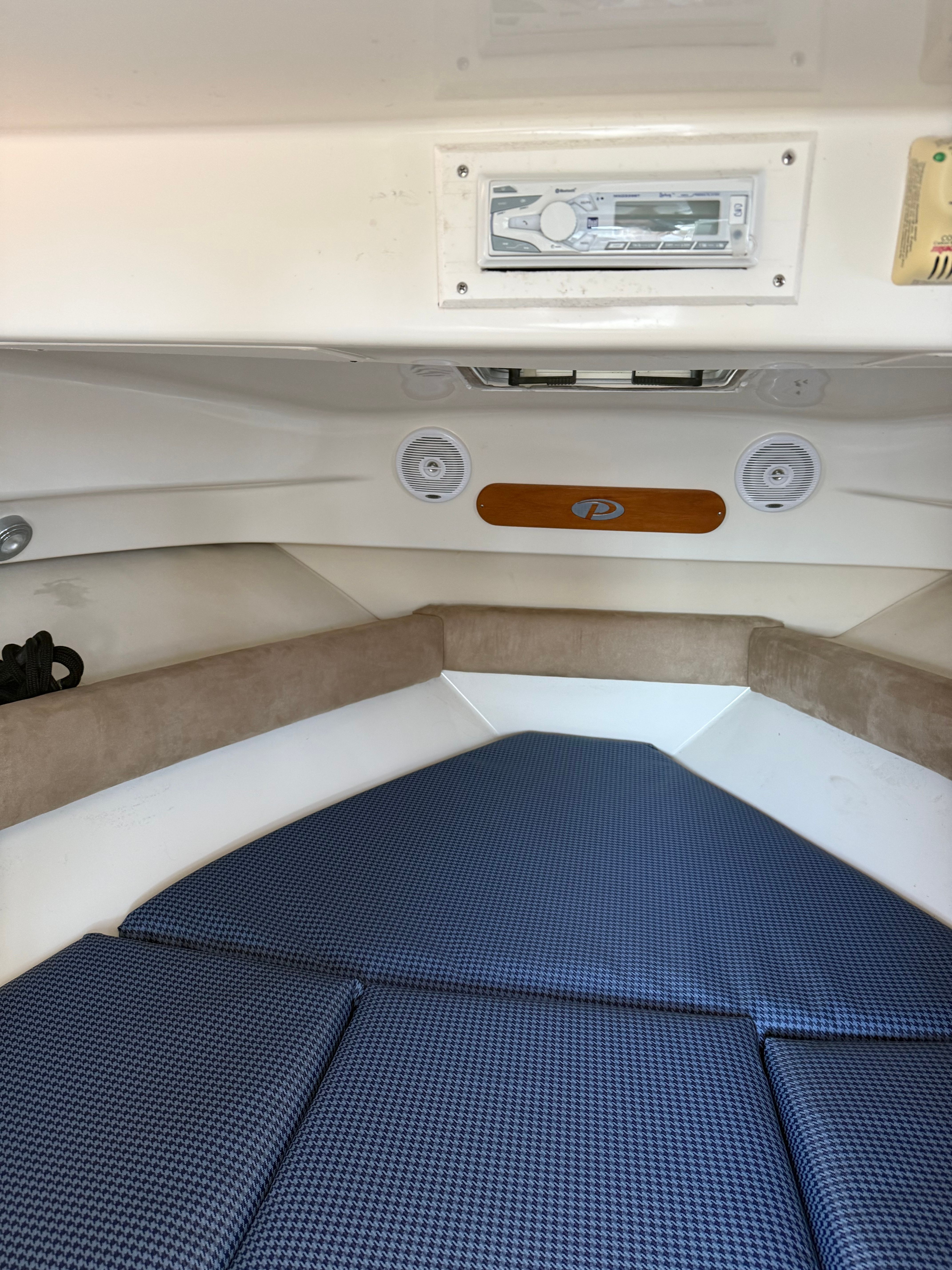 2005 Pursuit 2570 Offshore - 47