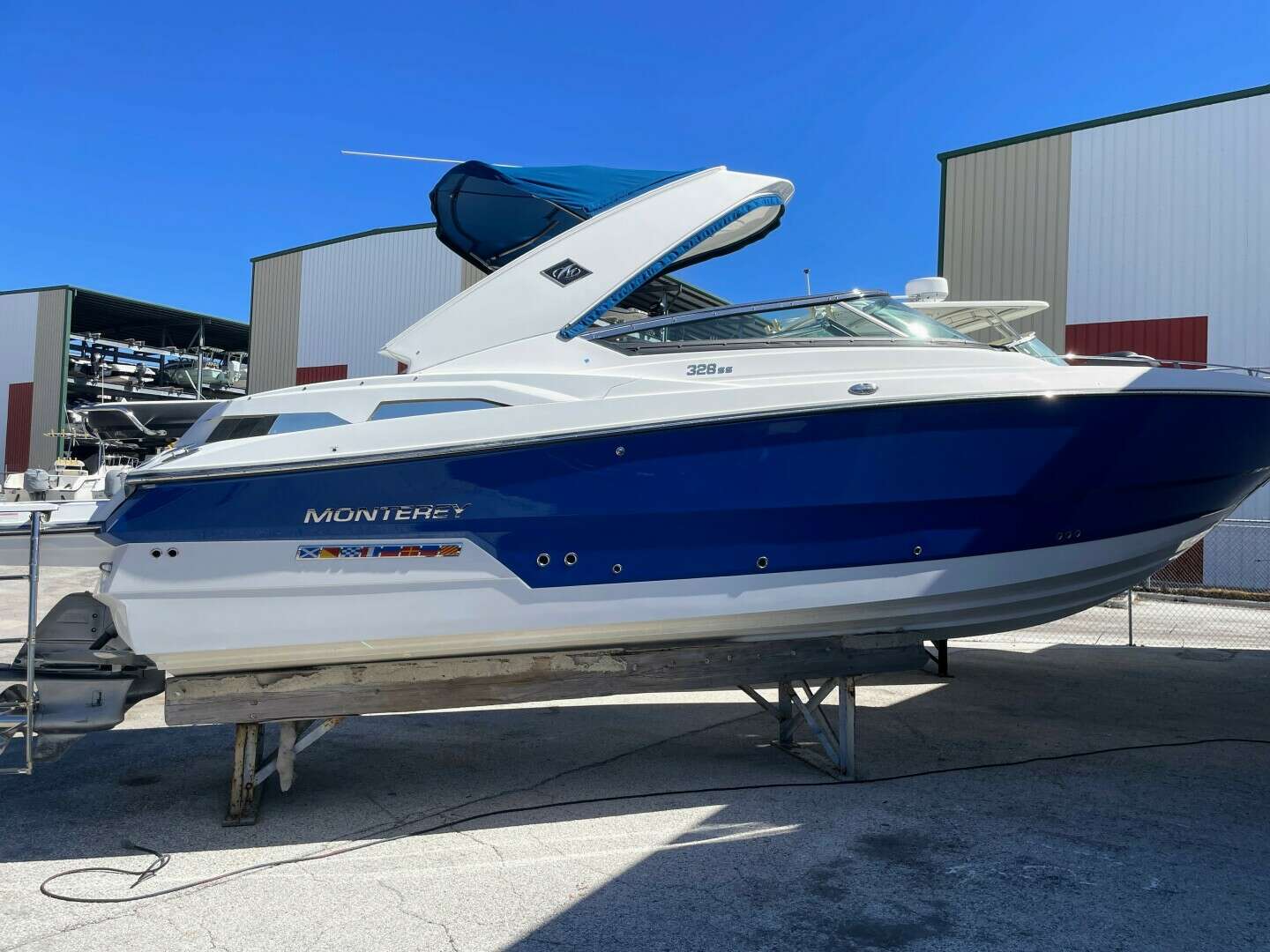 2019 Monterey 328SS - Image 2