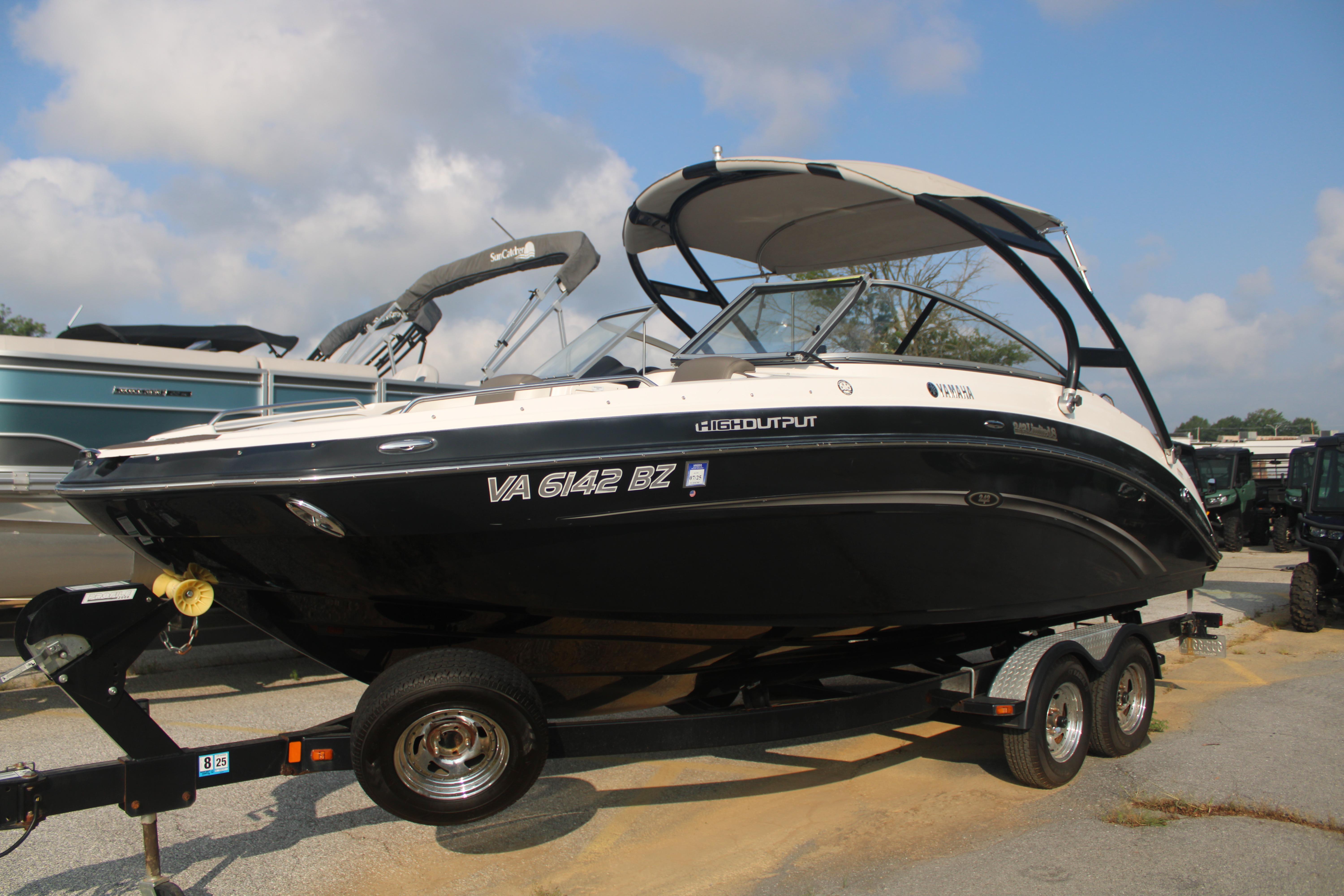 2013 Yamaha Boats 242 Limited S