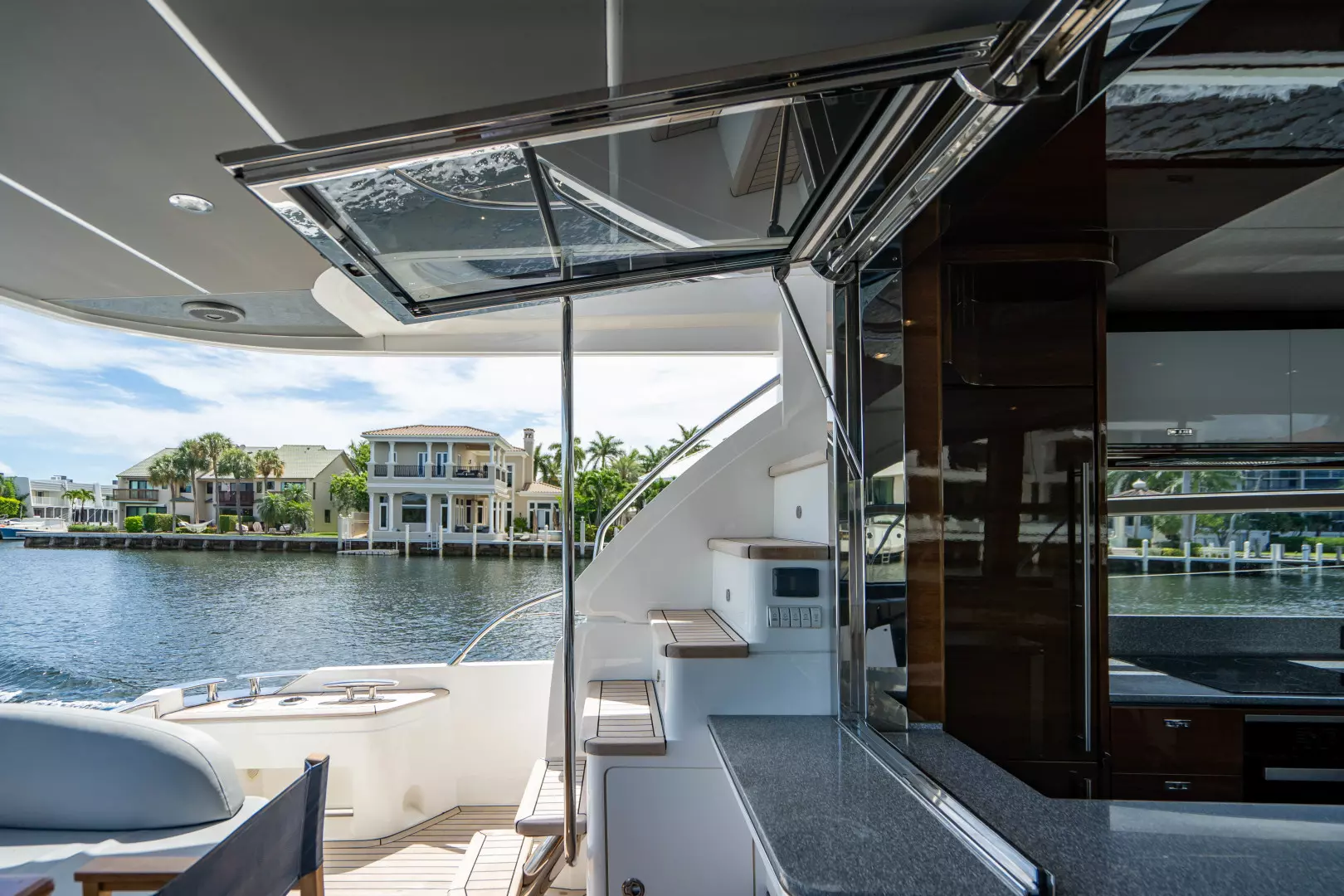 2018 Princess F62 - Image 54