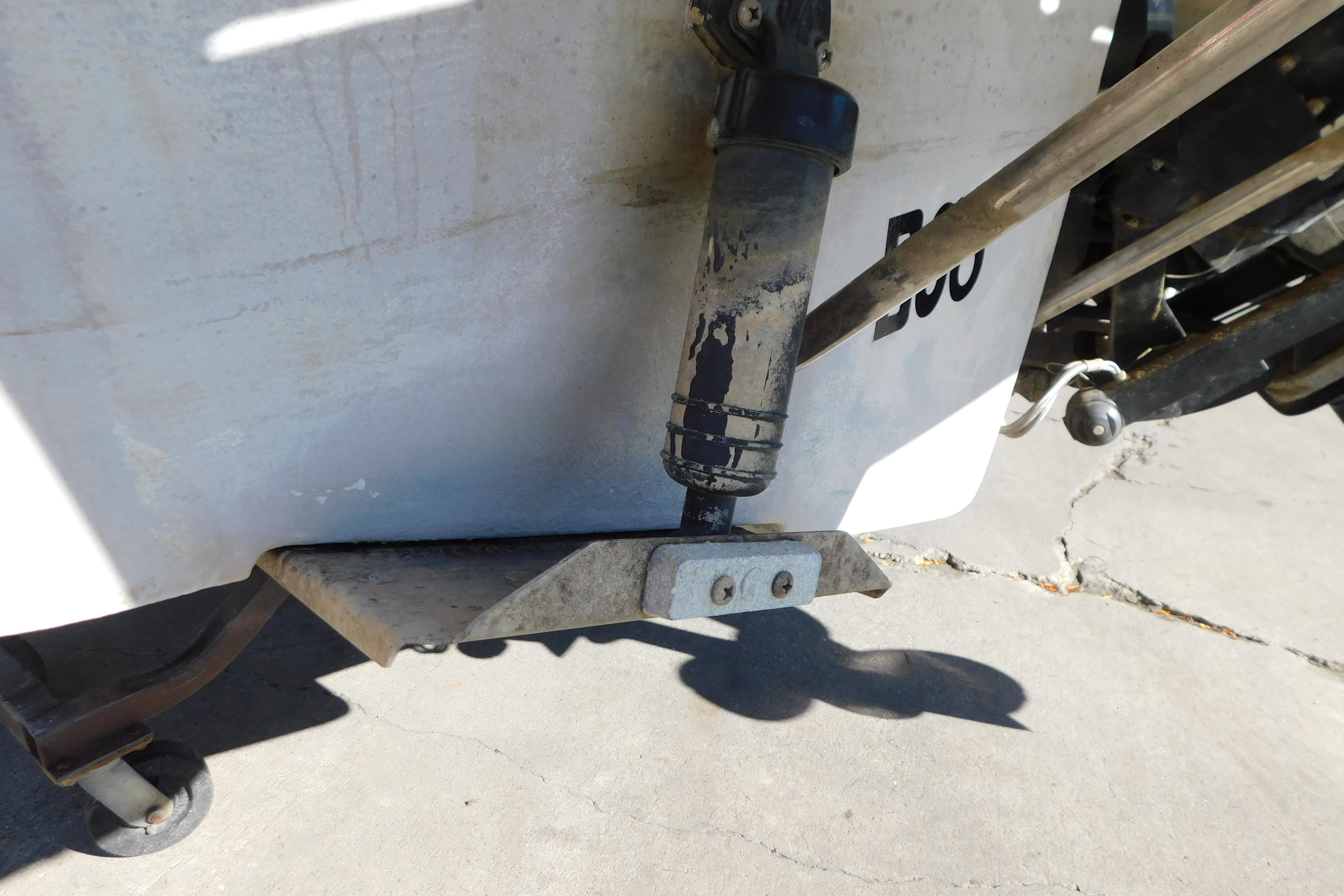 2001 Chaparral Signature 240 boat trim tab and hydraulic system detail.