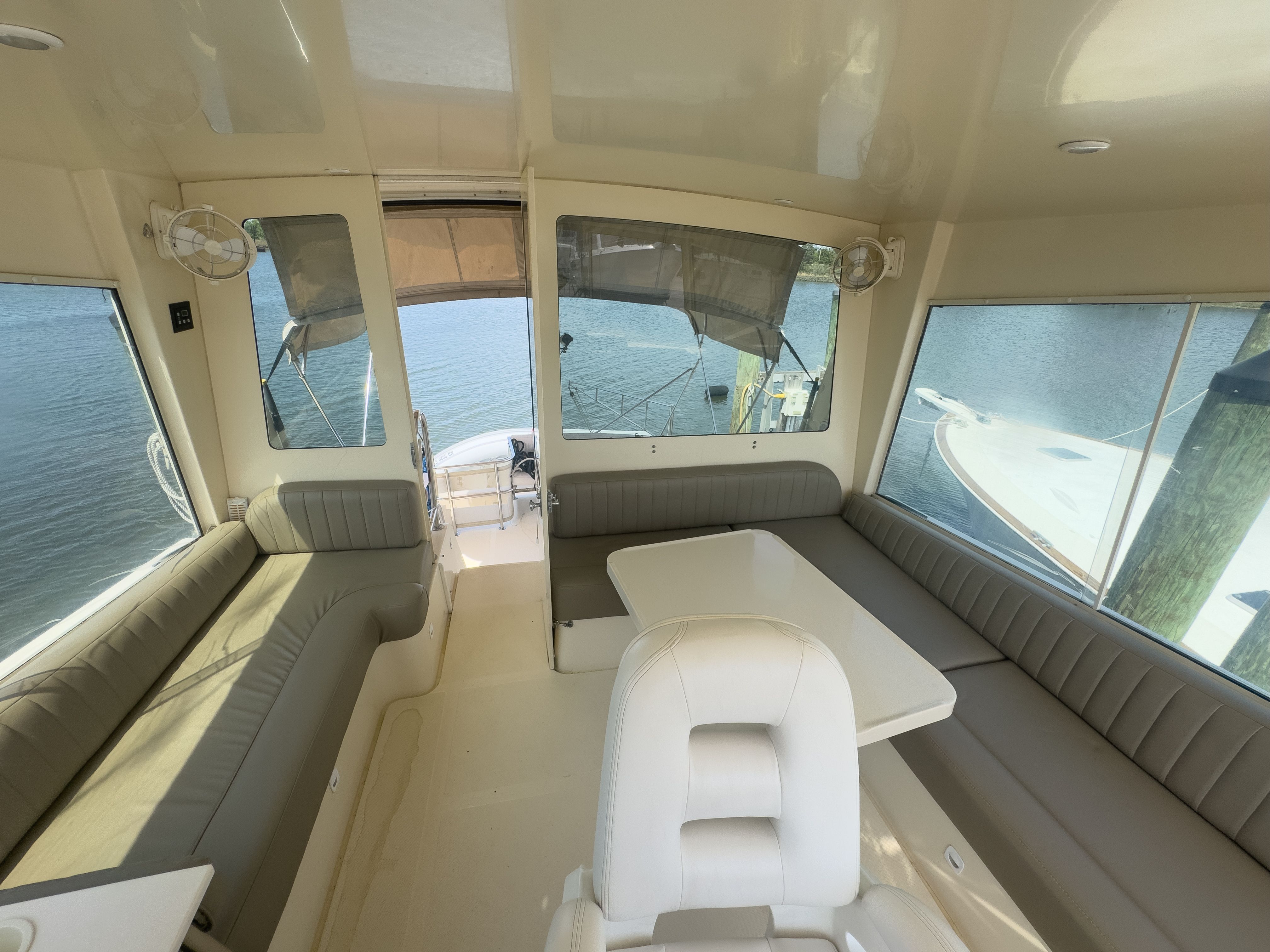 2006 Mainship 43 Trawler - 51