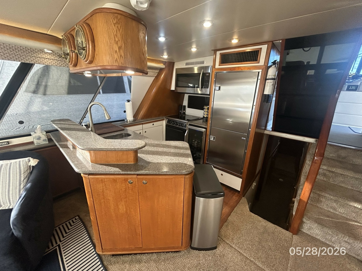 1998 Bayliner 4788 - Image 44