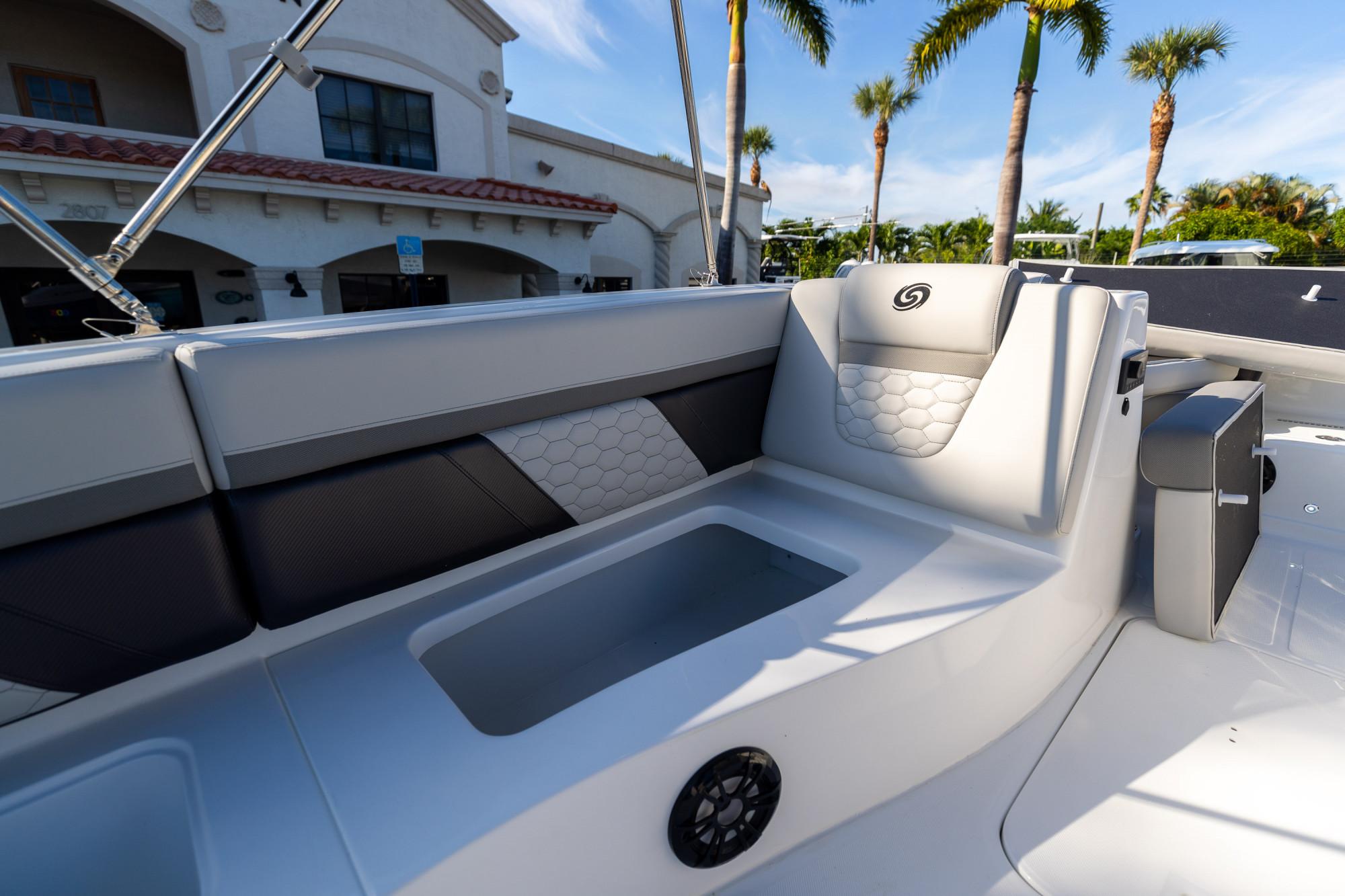 2024 Hurricane SunDeck Sport 192 RL OB - 15