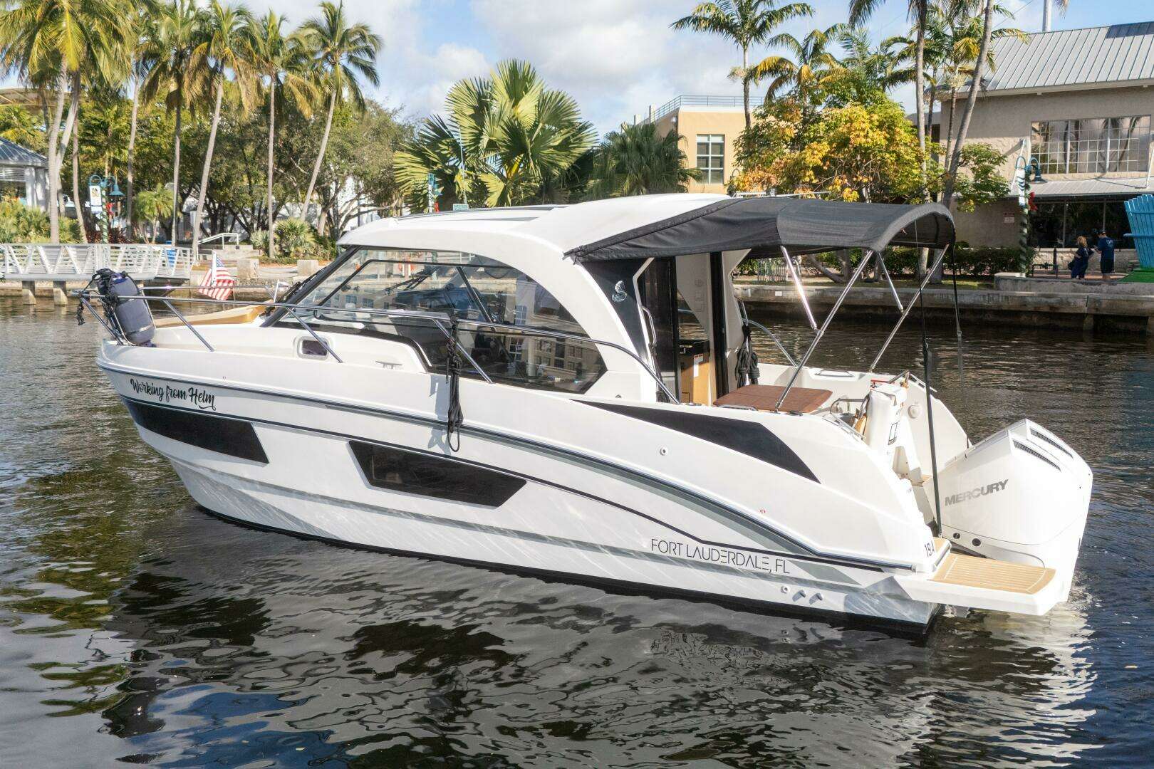 2021 Beneteau Antares 9 - Image 3