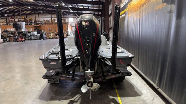 2026 Bass Cat Boats Cougar FTD W/ Mercury 250 - 5