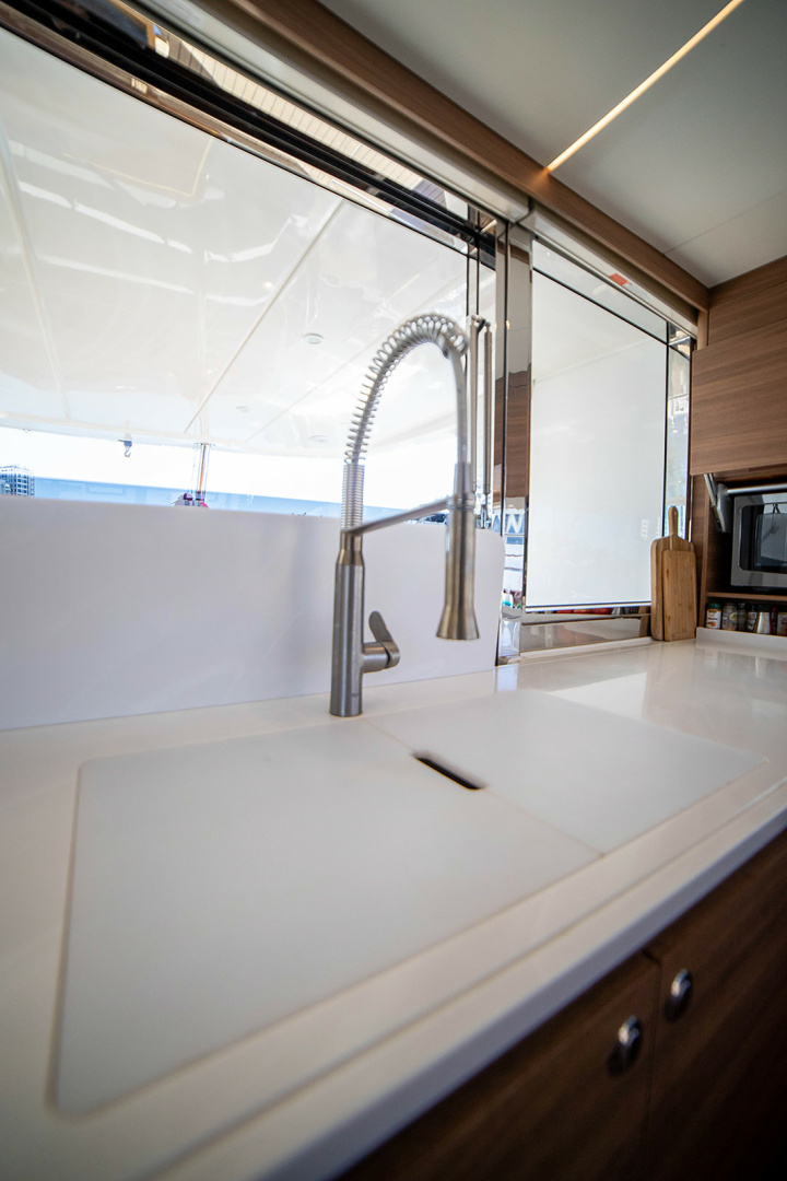 2024 Aquila 54 Yacht - Image 27