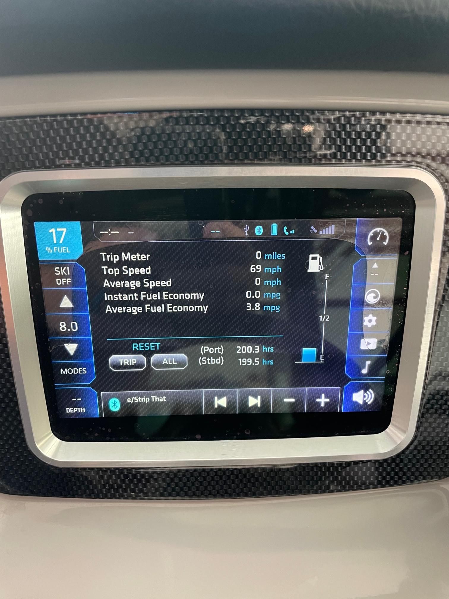 2019 Chaparral VRX2430 - 6