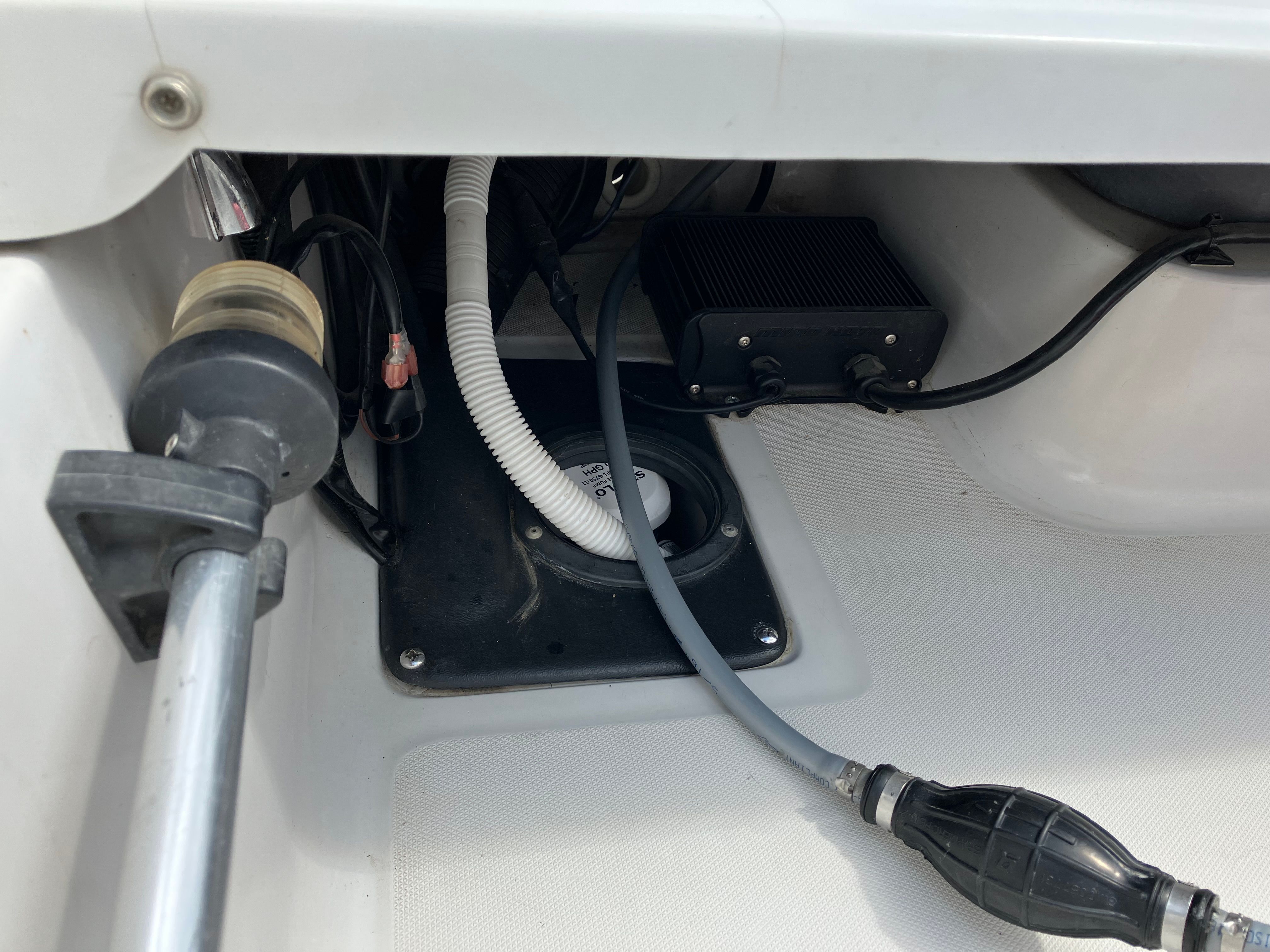 1995 Boston Whaler Dauntless 15 - 10