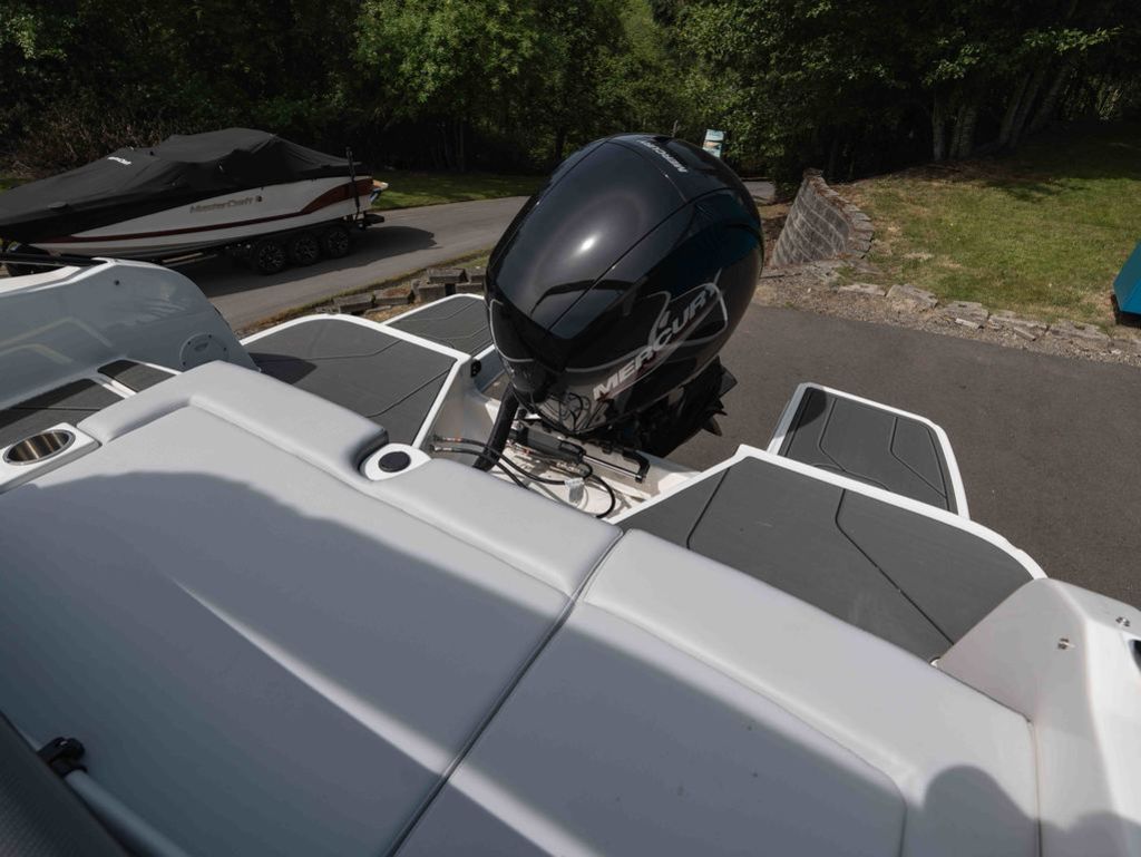 2025 Bayliner D22 - 15