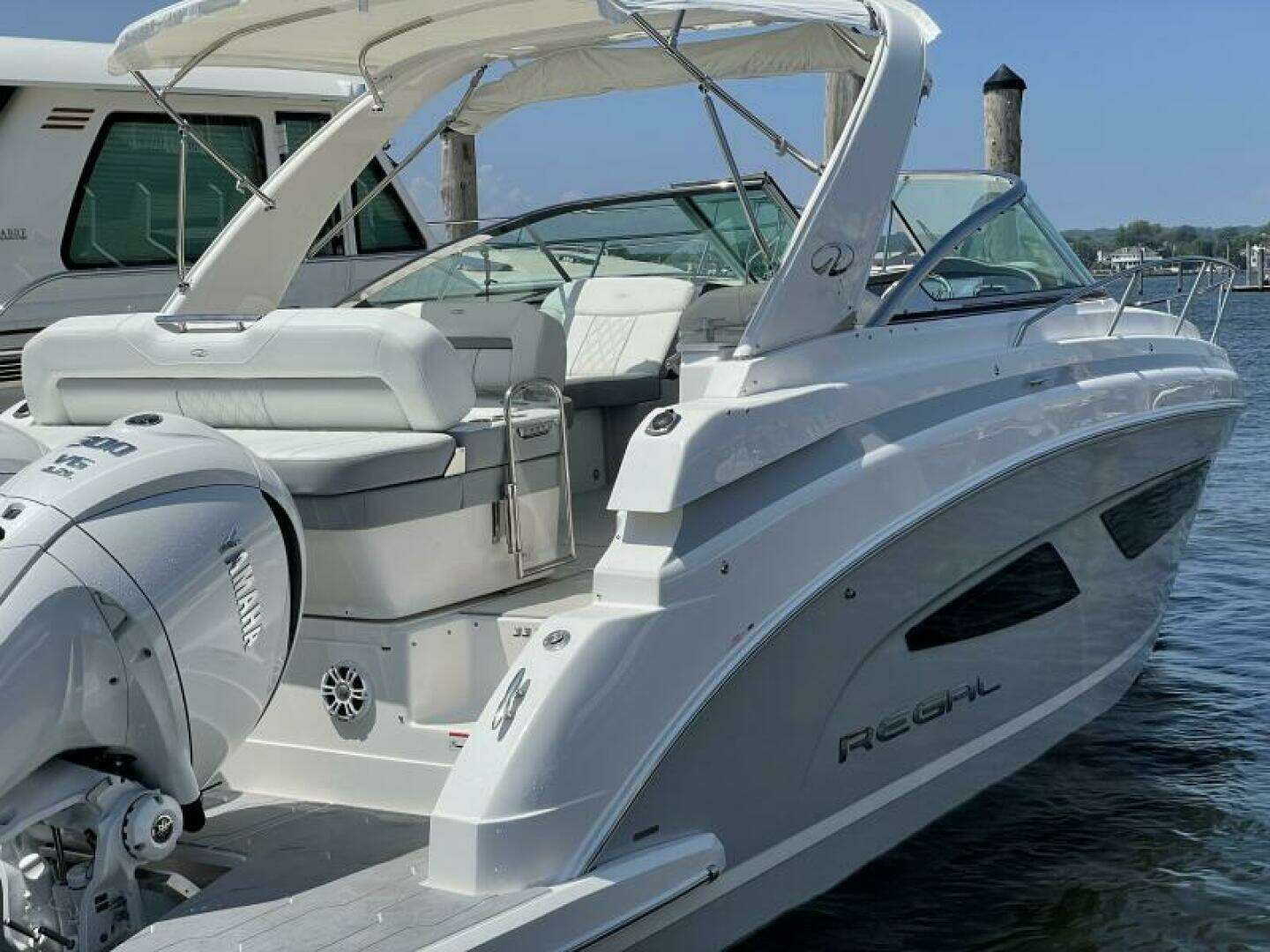 2026 Regal 33 XO - Image 2