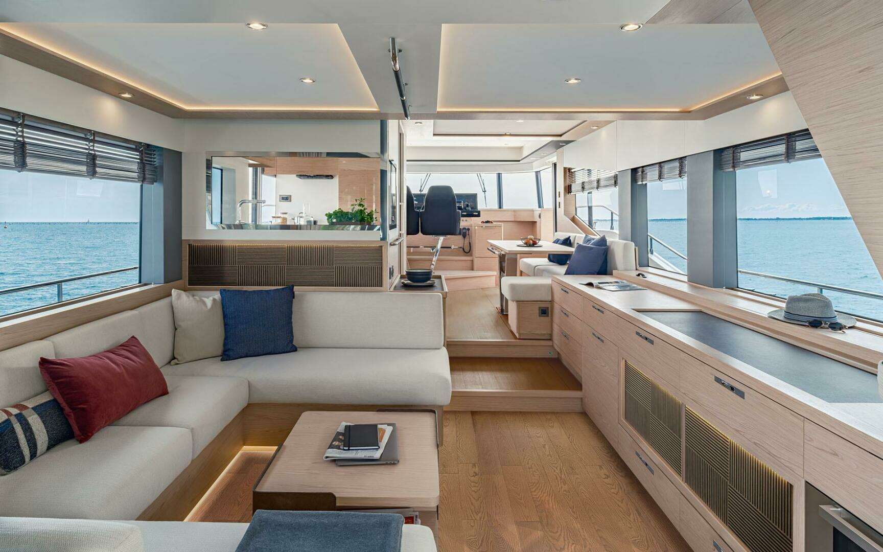 2026 Beneteau Grand Trawler - Image 8