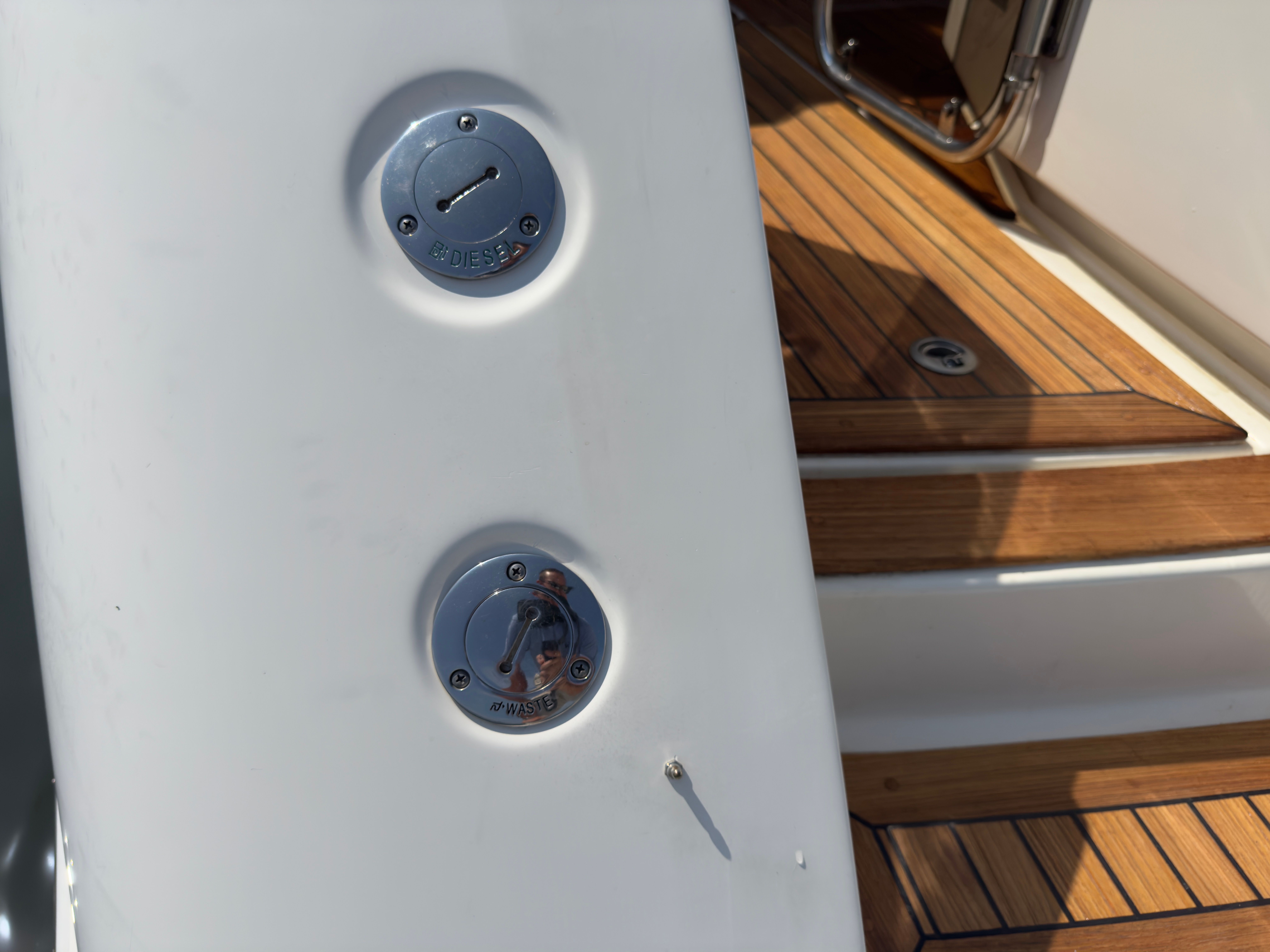 2014 Sea Ray 410 Sundancer - 79