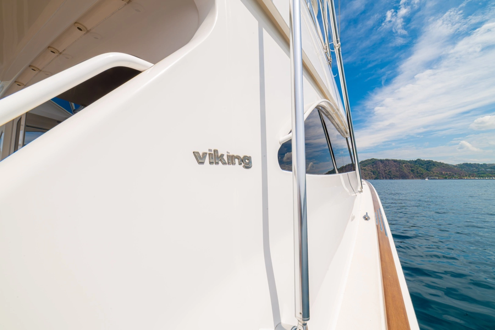 2012 Viking 60 Convertible - Image 91