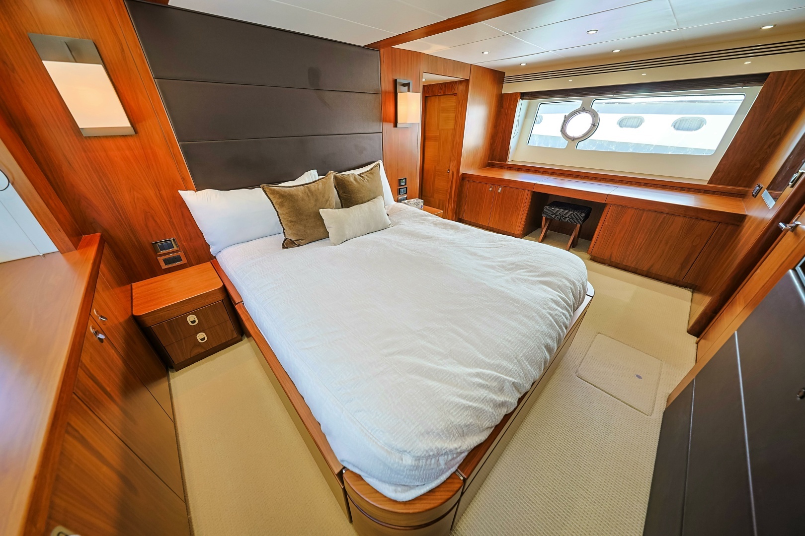 2016 Sunseeker — - Image 24