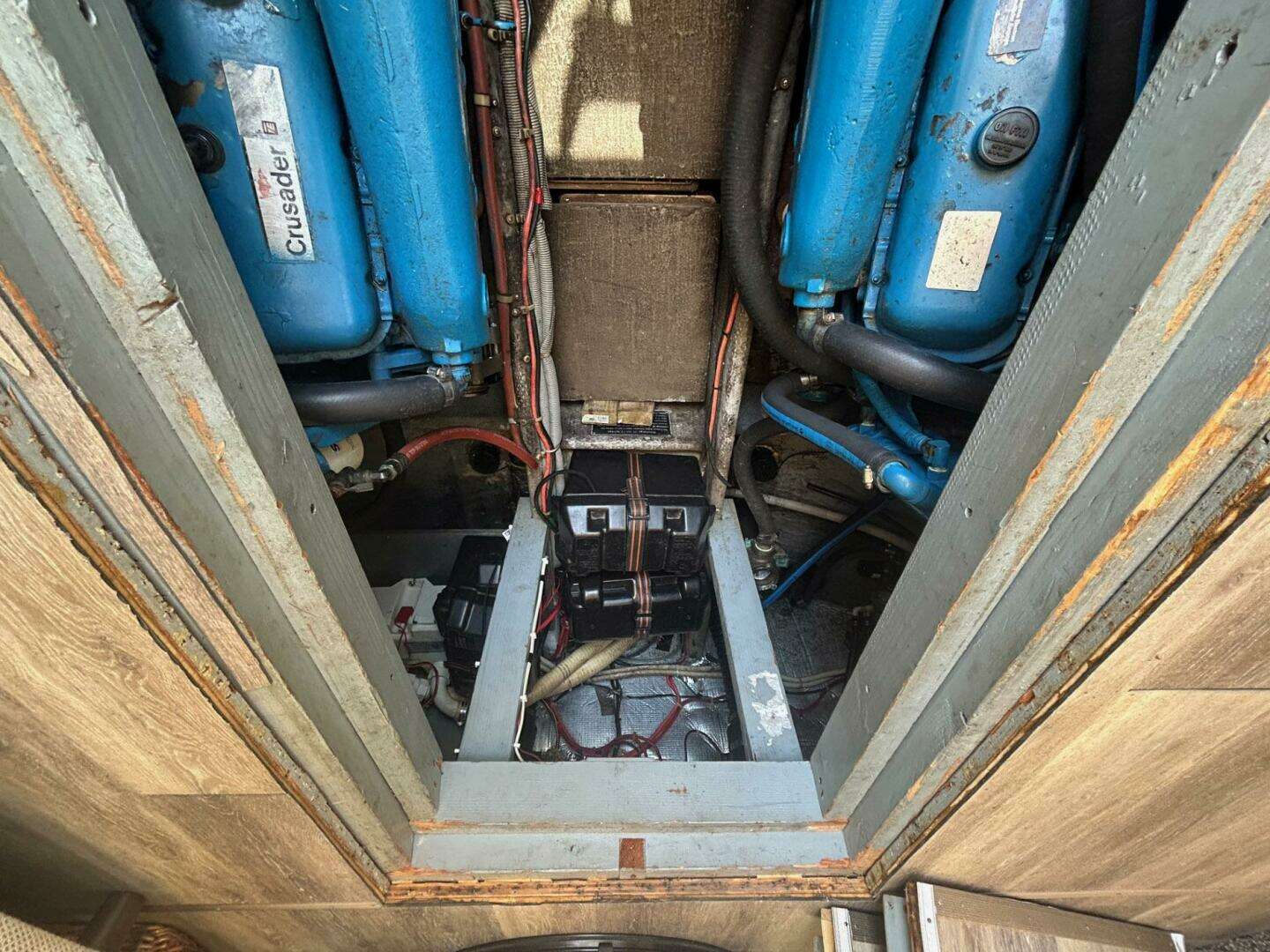 1990 Silverton 34 Convertible - Image 32