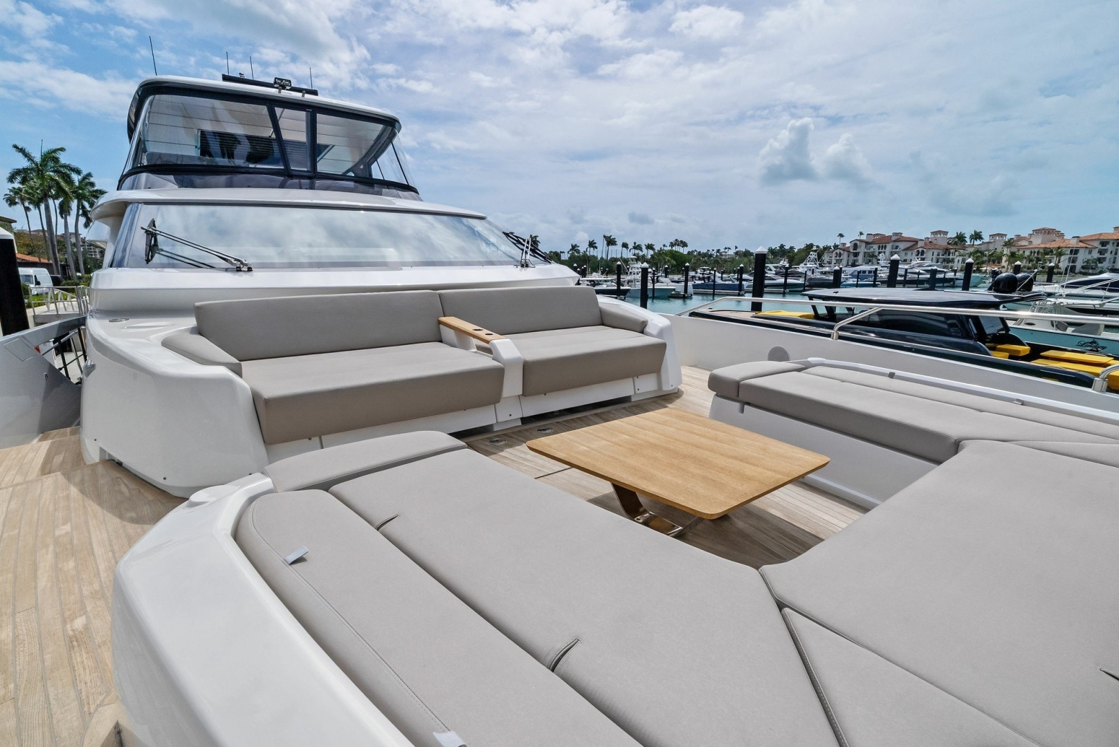 2023 Ferretti Yachts 860 - Image 14