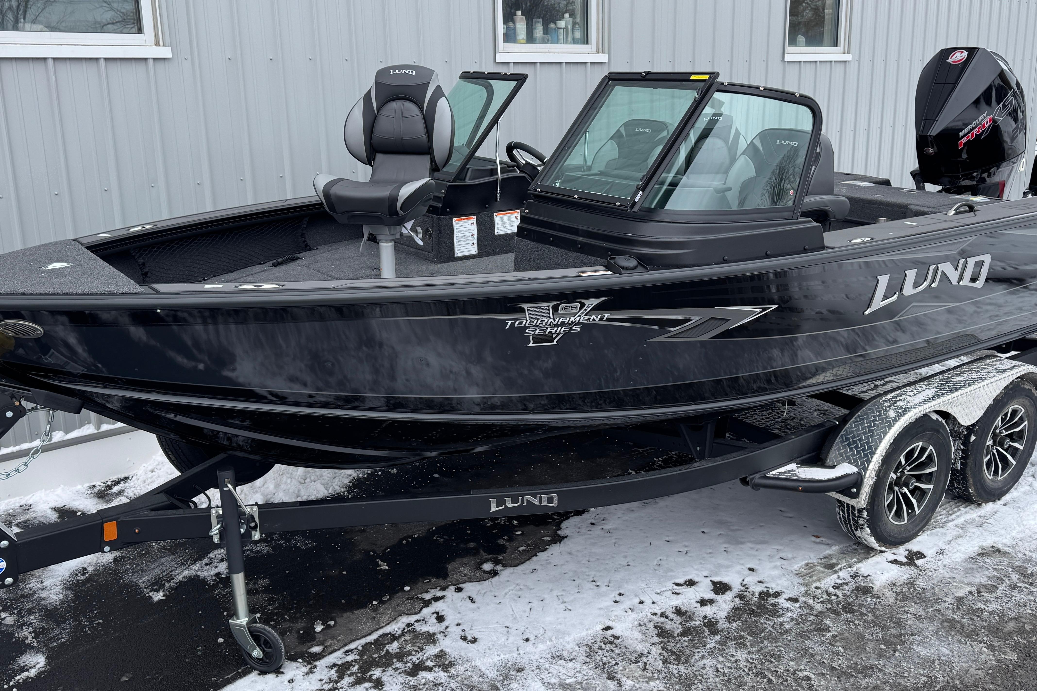 2026 Lund 1975 Pro-V Sport