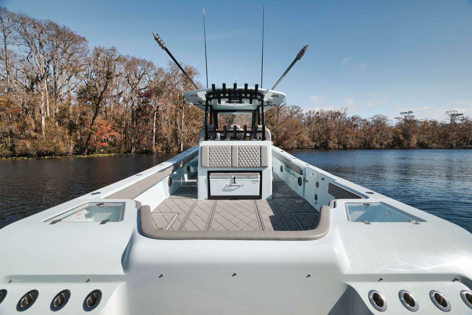 2026 Front Runner 39 Center Console - Image 13
