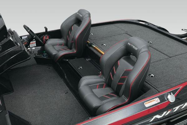 2022 Nitro Z20 boat interior with dual black and red seats.
