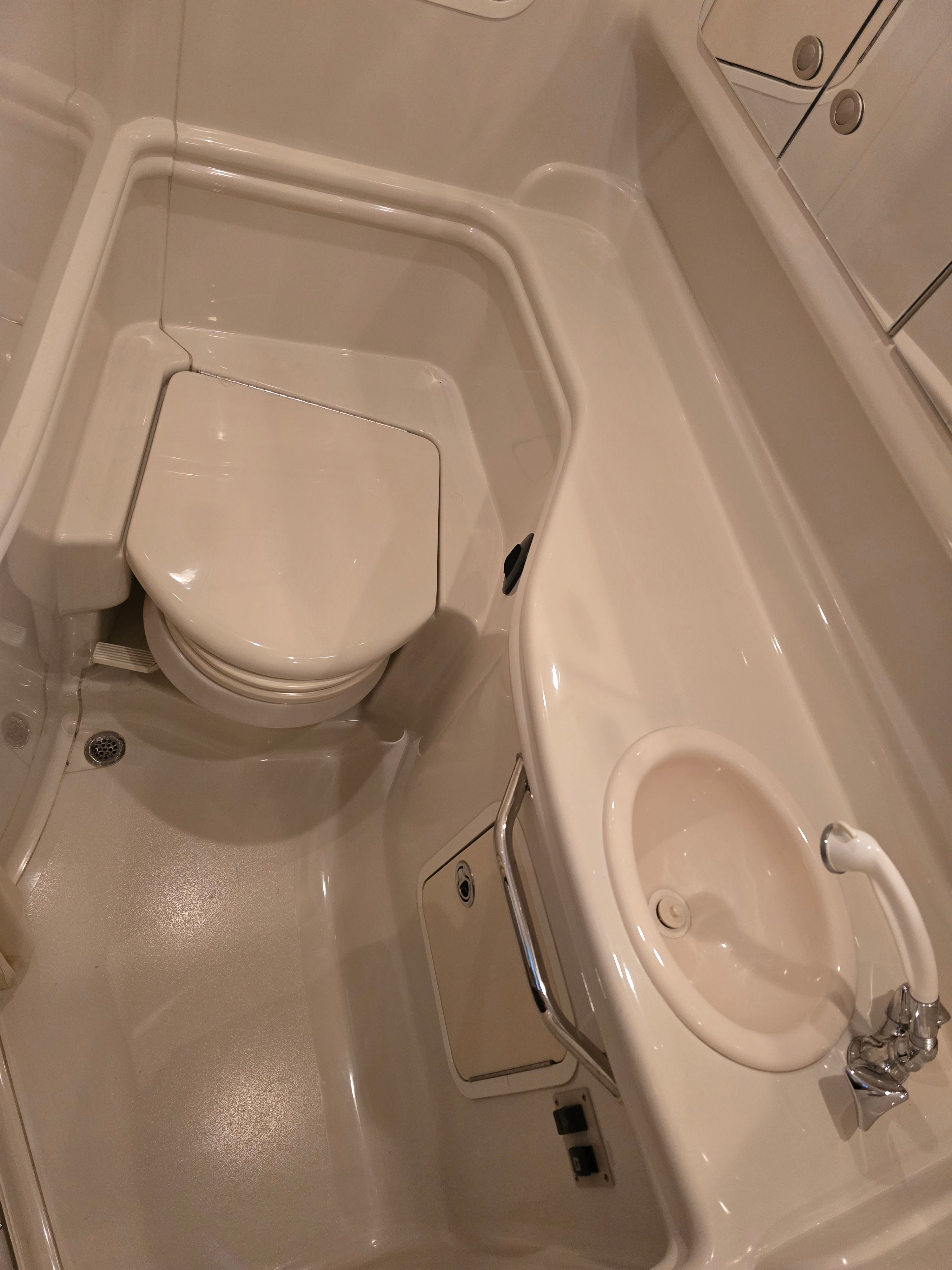 2006 Sea Ray Sundancer 320 - 25