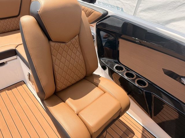 2026 Yamaha Boats 222SE - 17