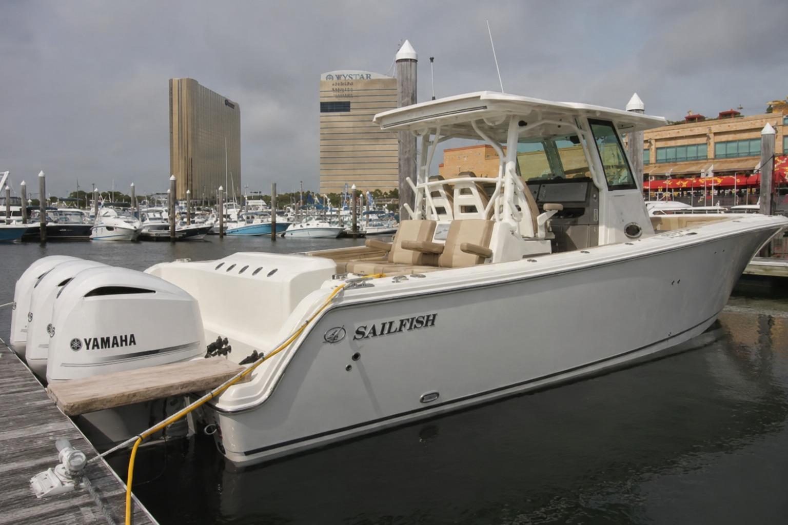 2019 Sailfish 360 CC