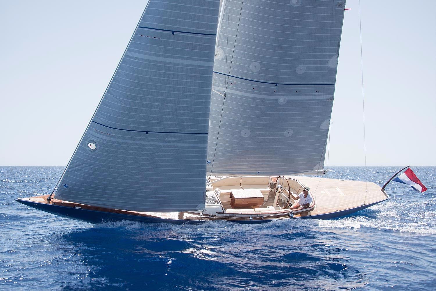 2027 Leonardo Yachts Eagle 44