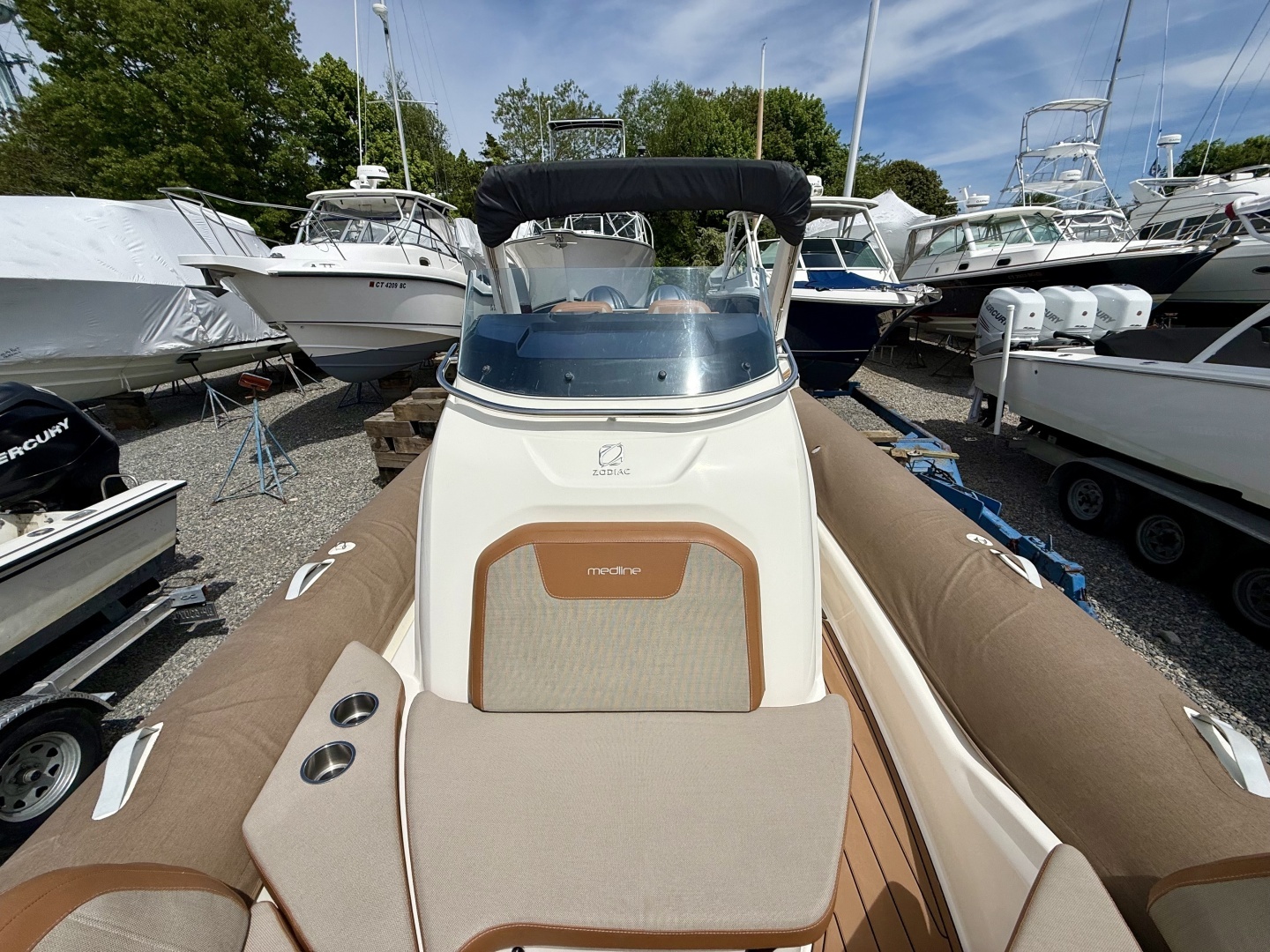 2024 Zodiac Medline 9 - Image 7