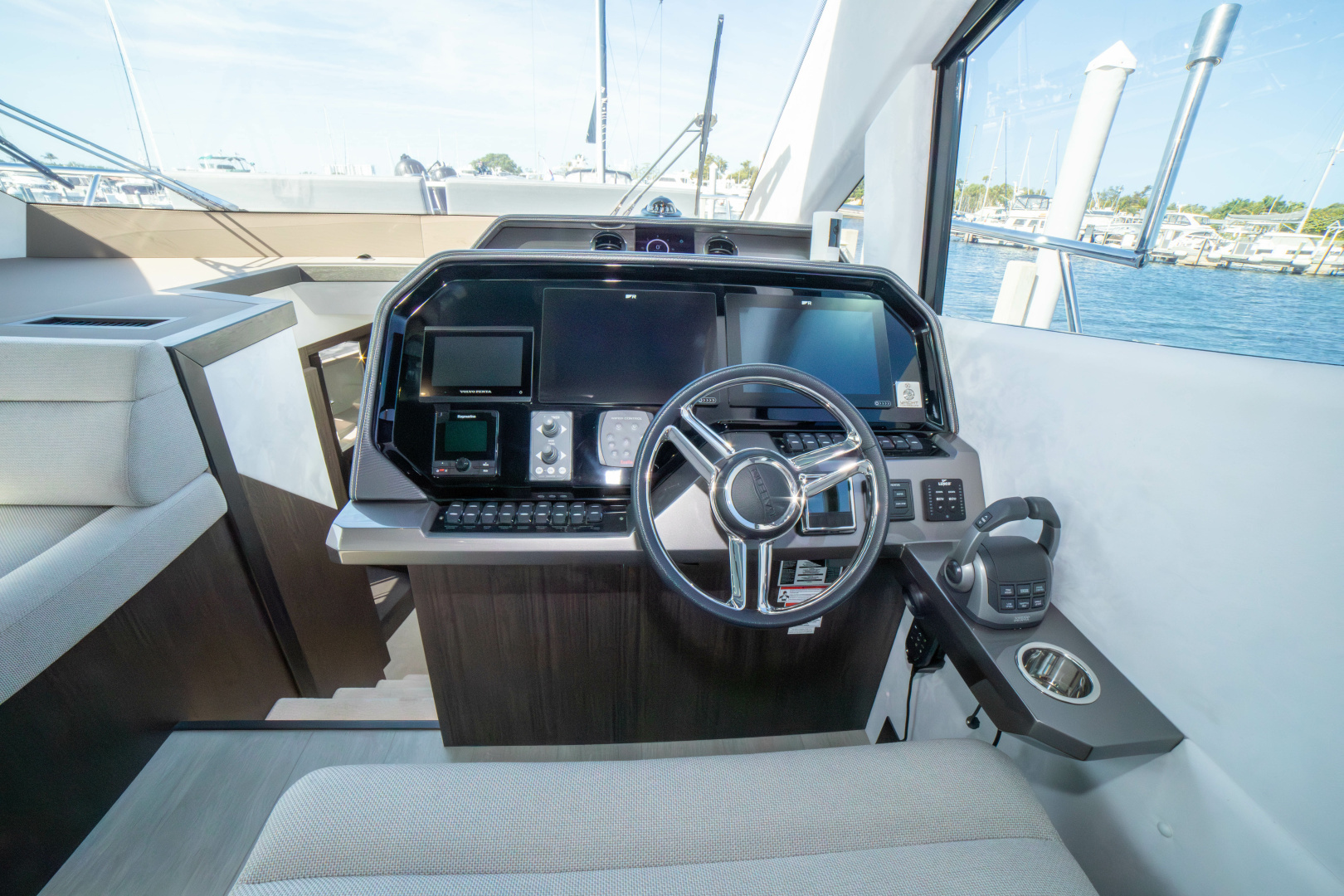 2024 Galeon 510 SKY - Image 28