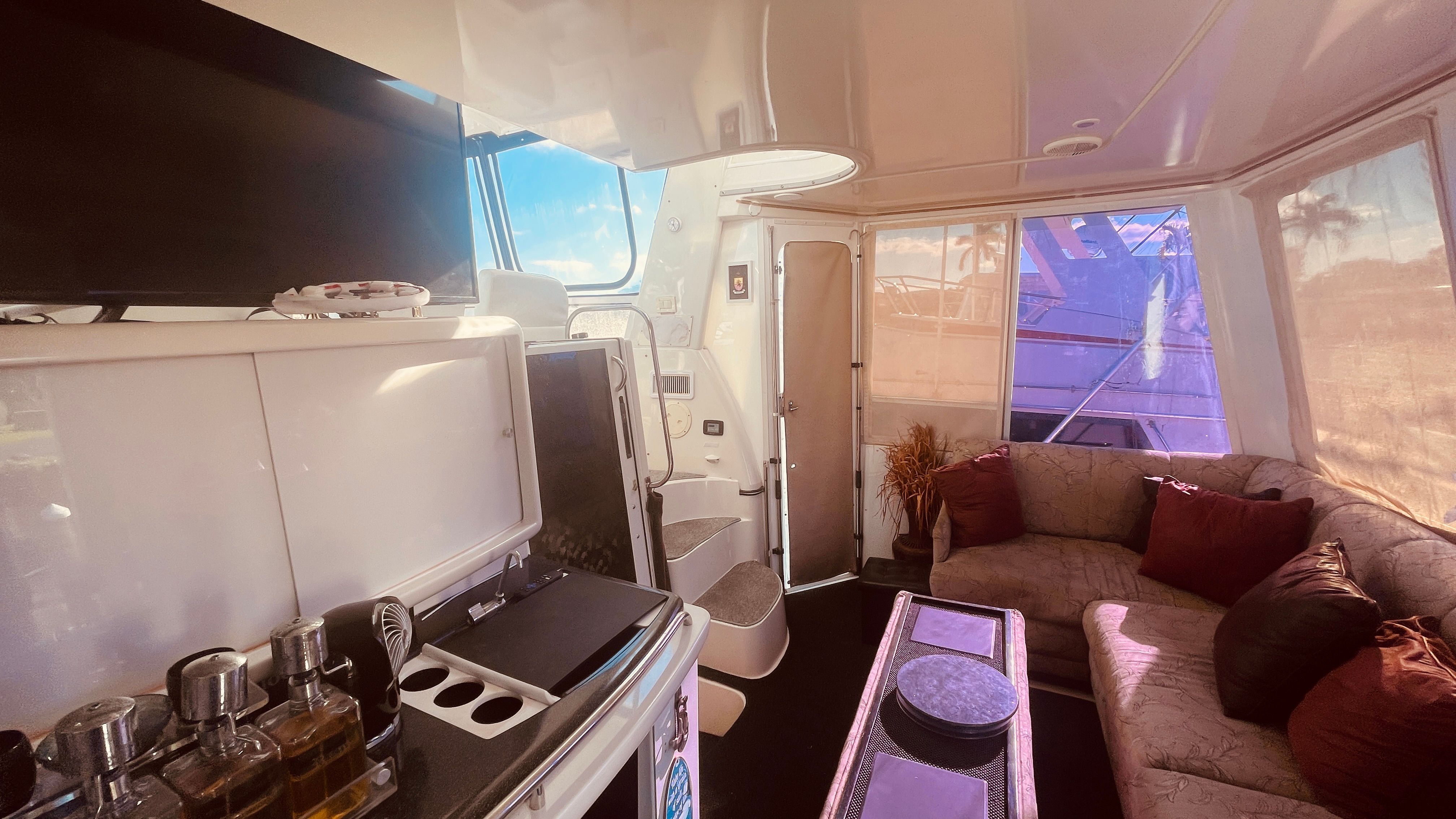 1997 Carver 500 Cockpit Motor Yacht - 47
