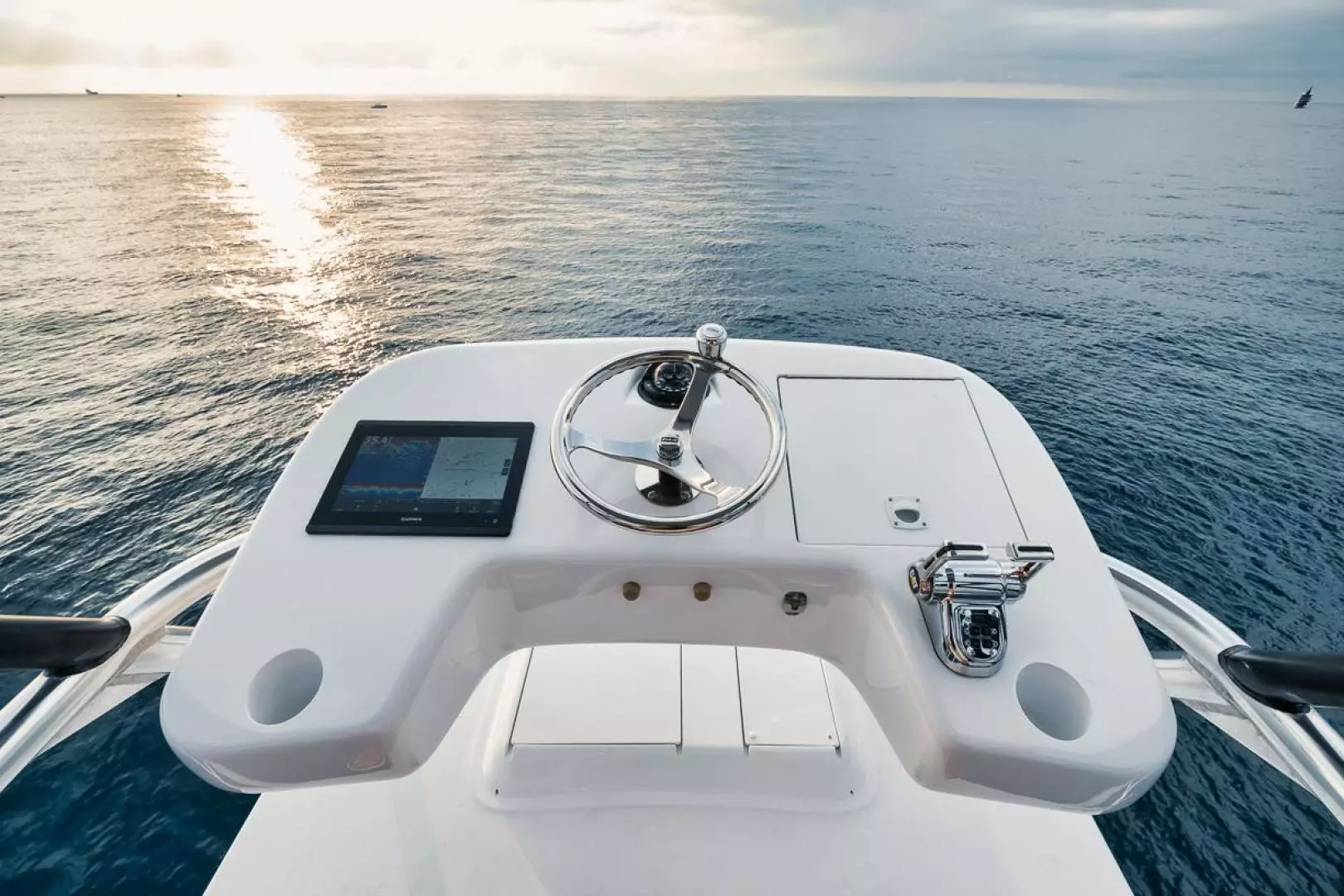 2020 Hatteras Convertible GT59 - Image 31