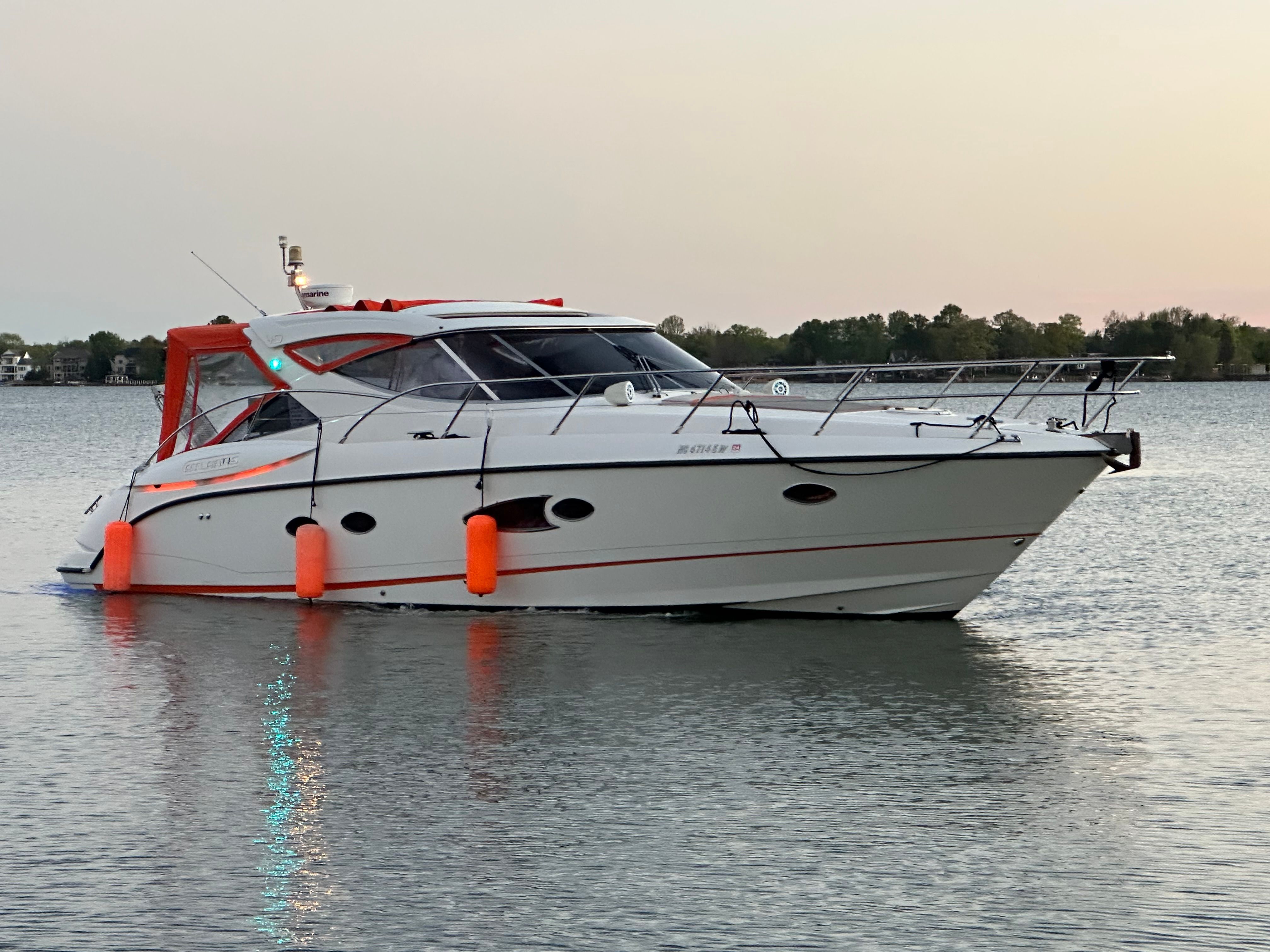 2011 Azimut Atlantis 40