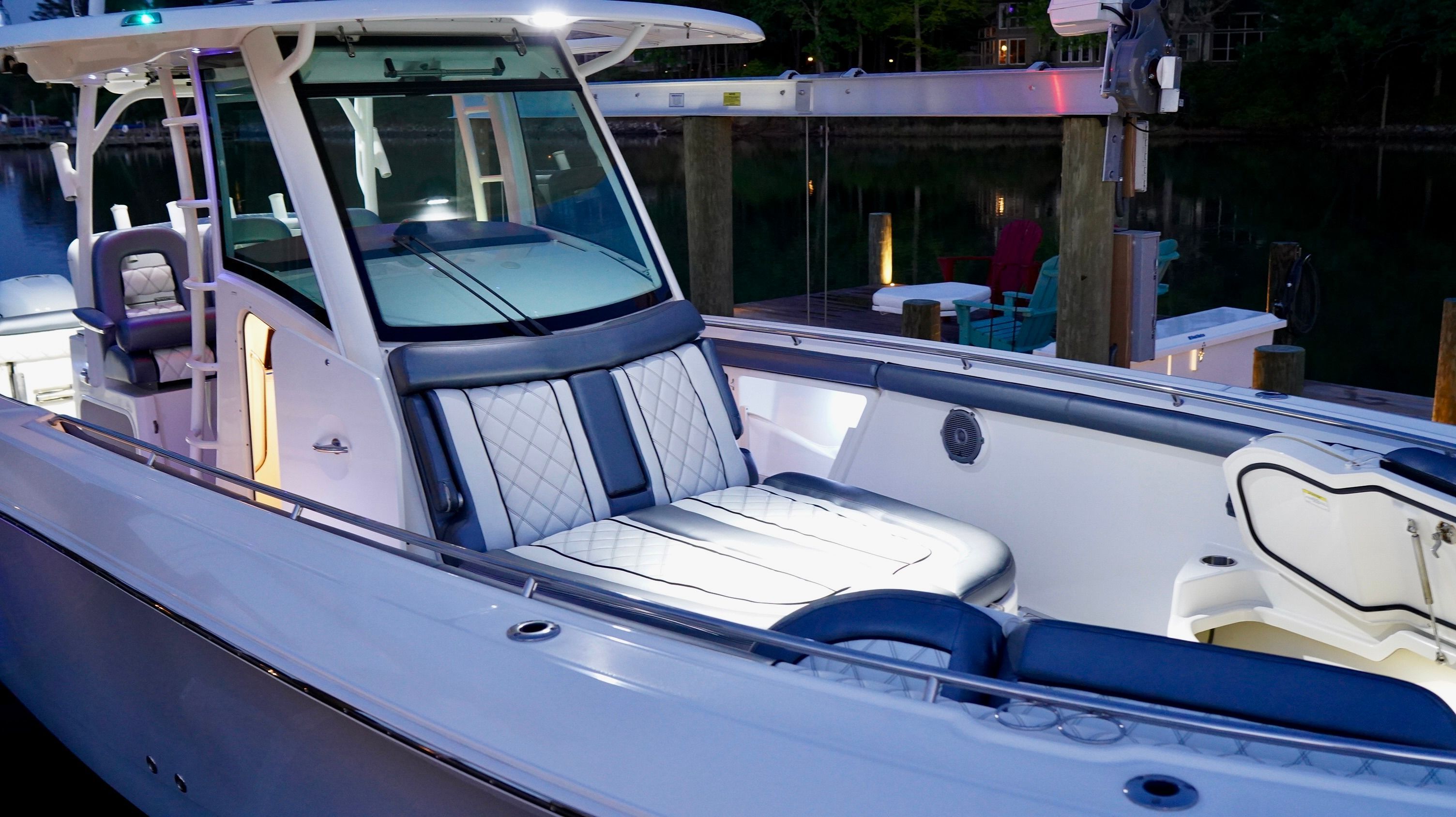 2013 Boston Whaler 350 Outrage - 185