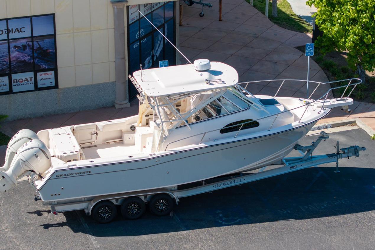 2026 Grady-White Marlin 300