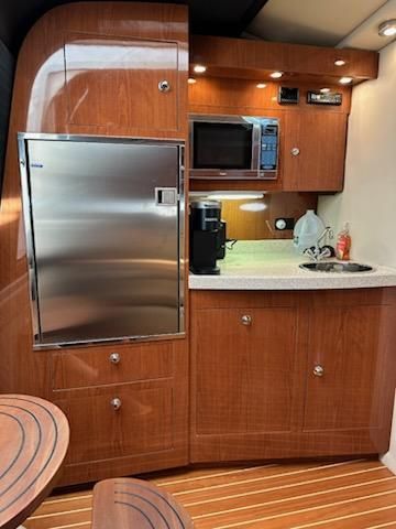 2008 Regal Commodore 3760 IO - 43