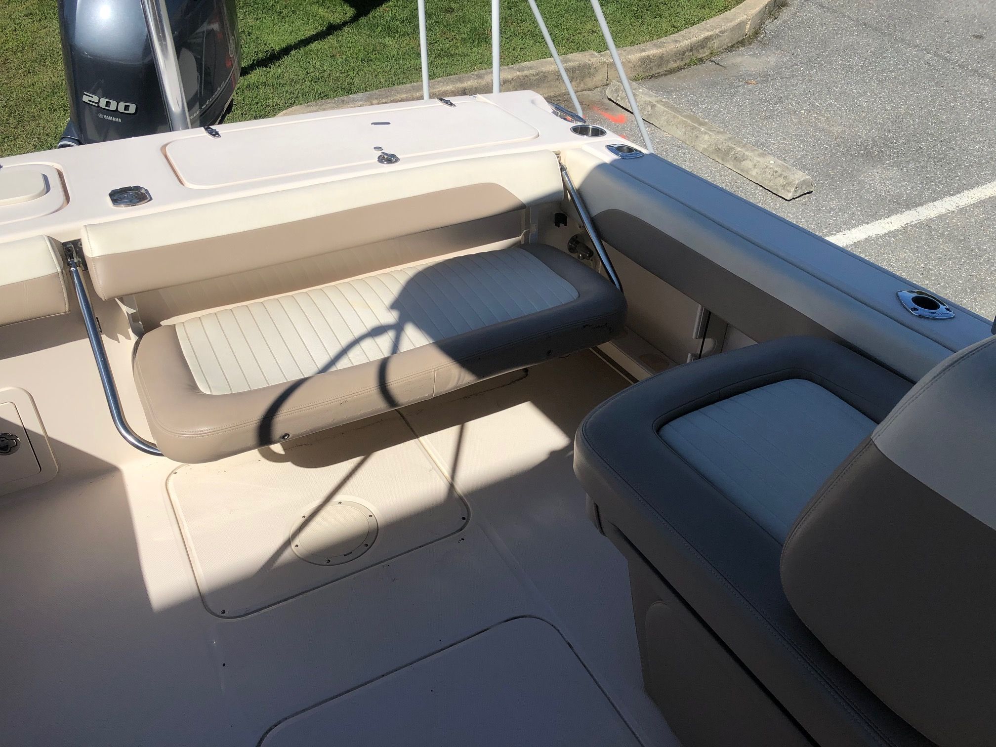 2014 Grady-White Freedom 225 - 10
