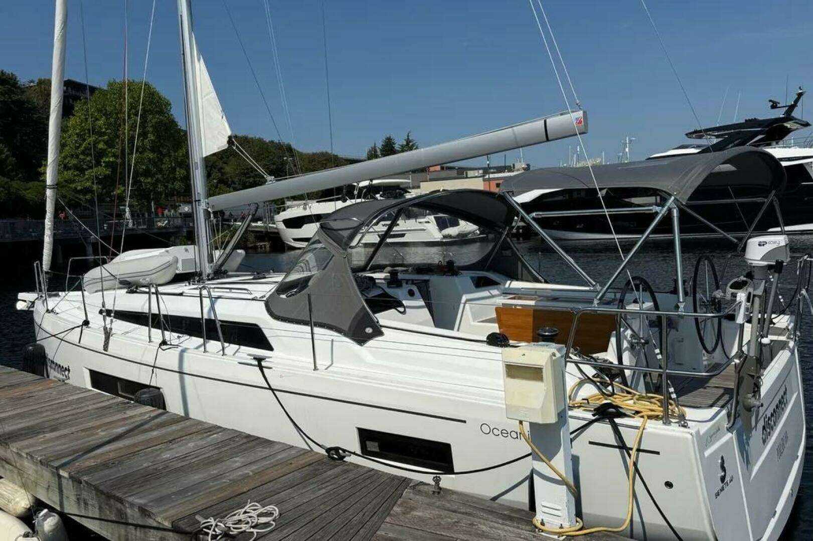 2022 Beneteau Oceanis 40.1 - Image 20