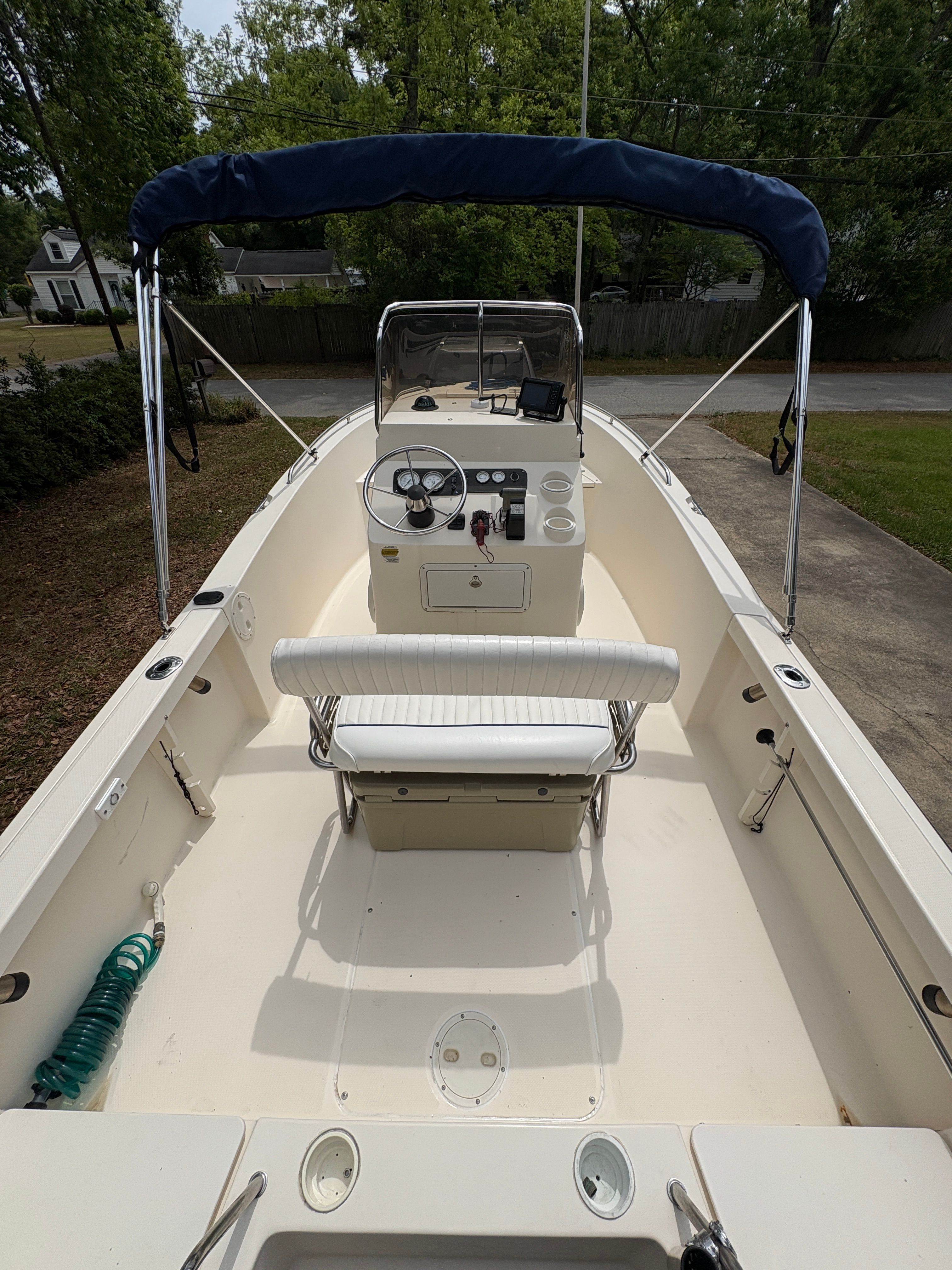 2002 Sea Hunt Tritan 202 - 7